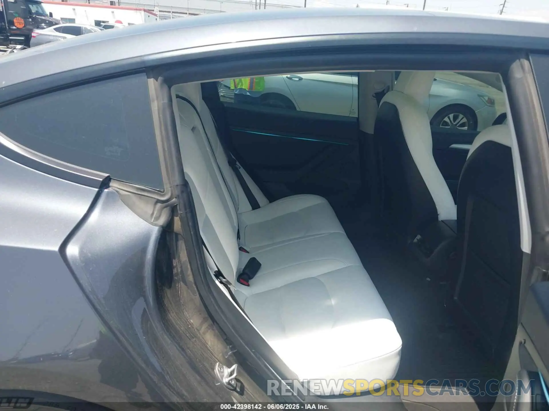 8 Фотография поврежденного автомобиля 5YJ3E1EC9NF154920 TESLA MODEL 3 2022