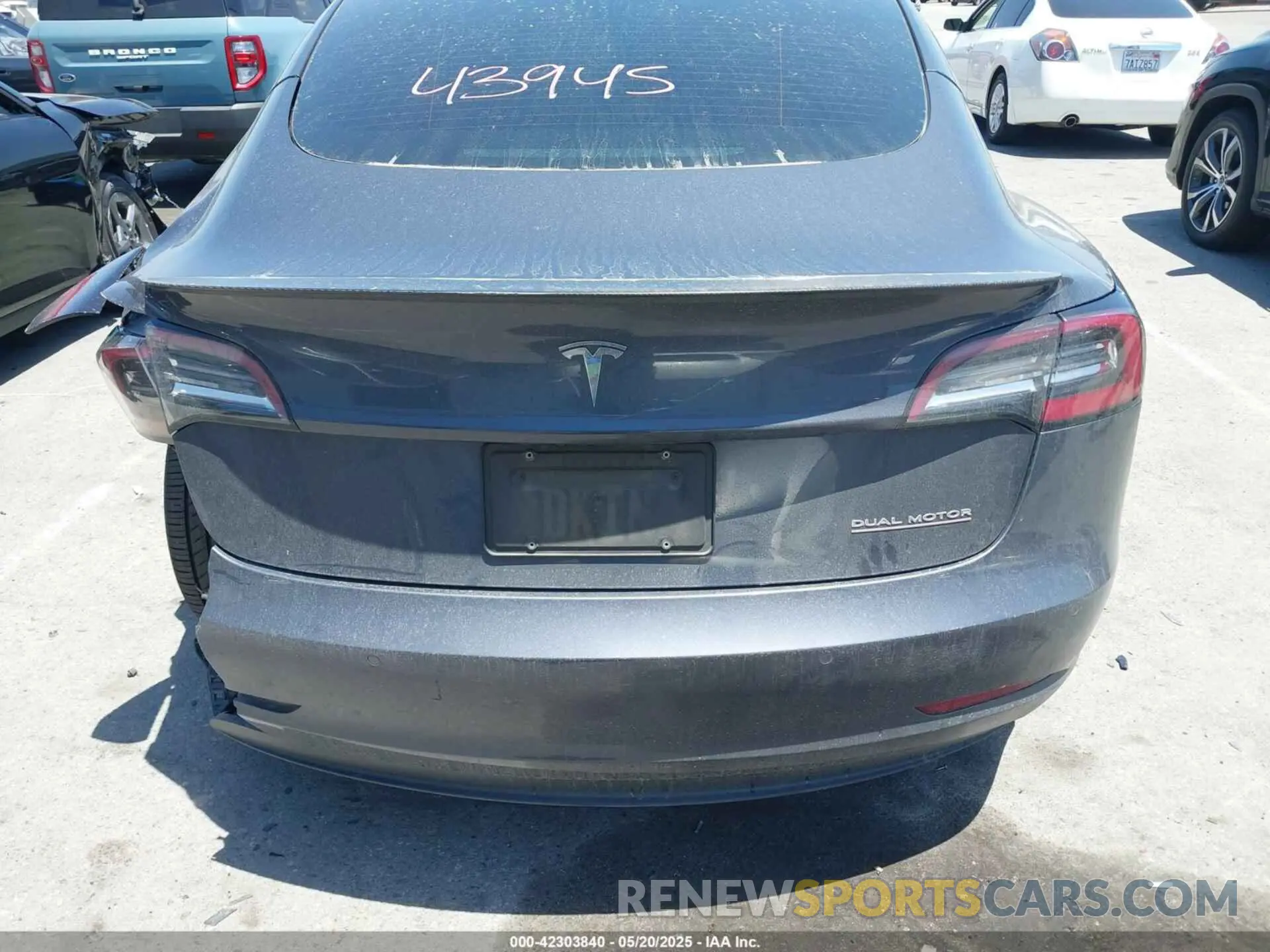 16 Photograph of a damaged car 5YJ3E1EC9NF210936 TESLA MODEL 3 2022