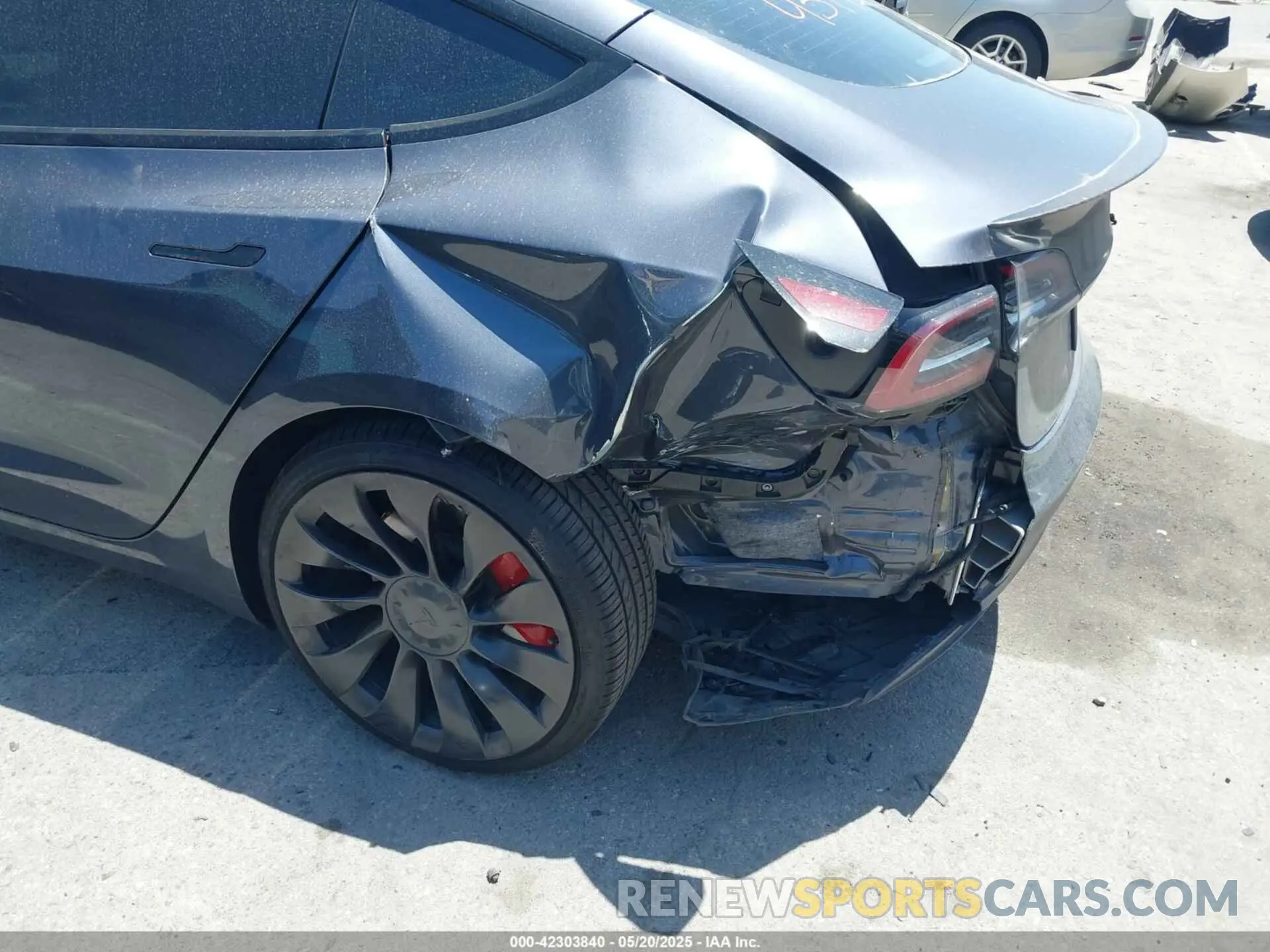 6 Photograph of a damaged car 5YJ3E1EC9NF210936 TESLA MODEL 3 2022