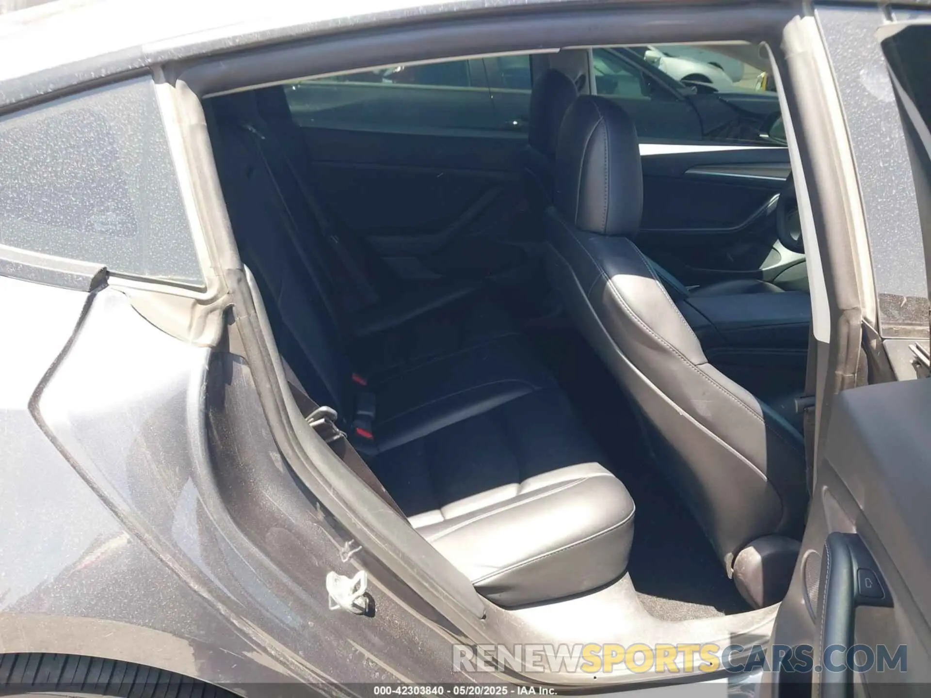 8 Photograph of a damaged car 5YJ3E1EC9NF210936 TESLA MODEL 3 2022