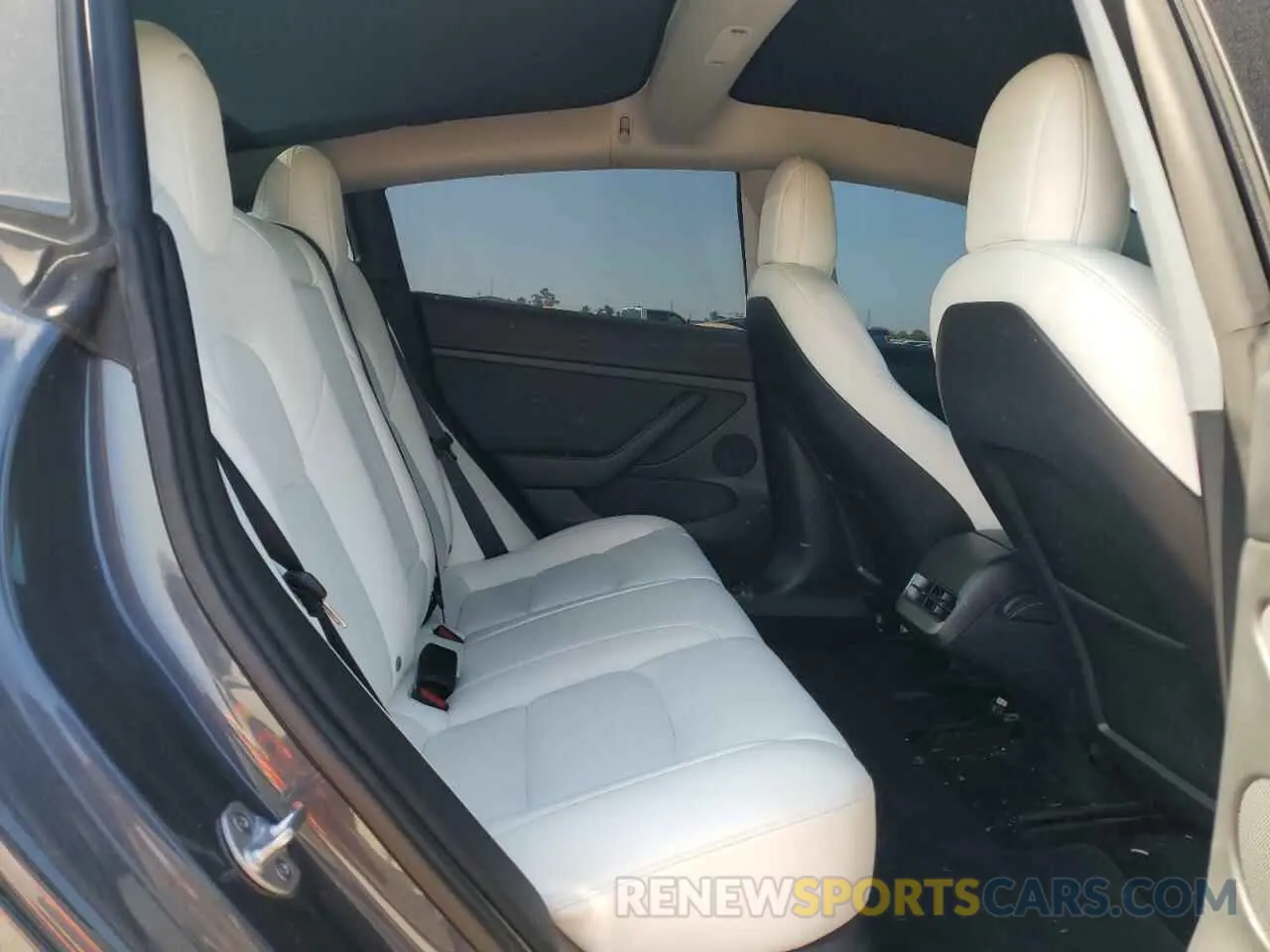 10 Фотография поврежденного автомобиля 5YJ3E1EC9NF247839 TESLA MODEL 3 2022