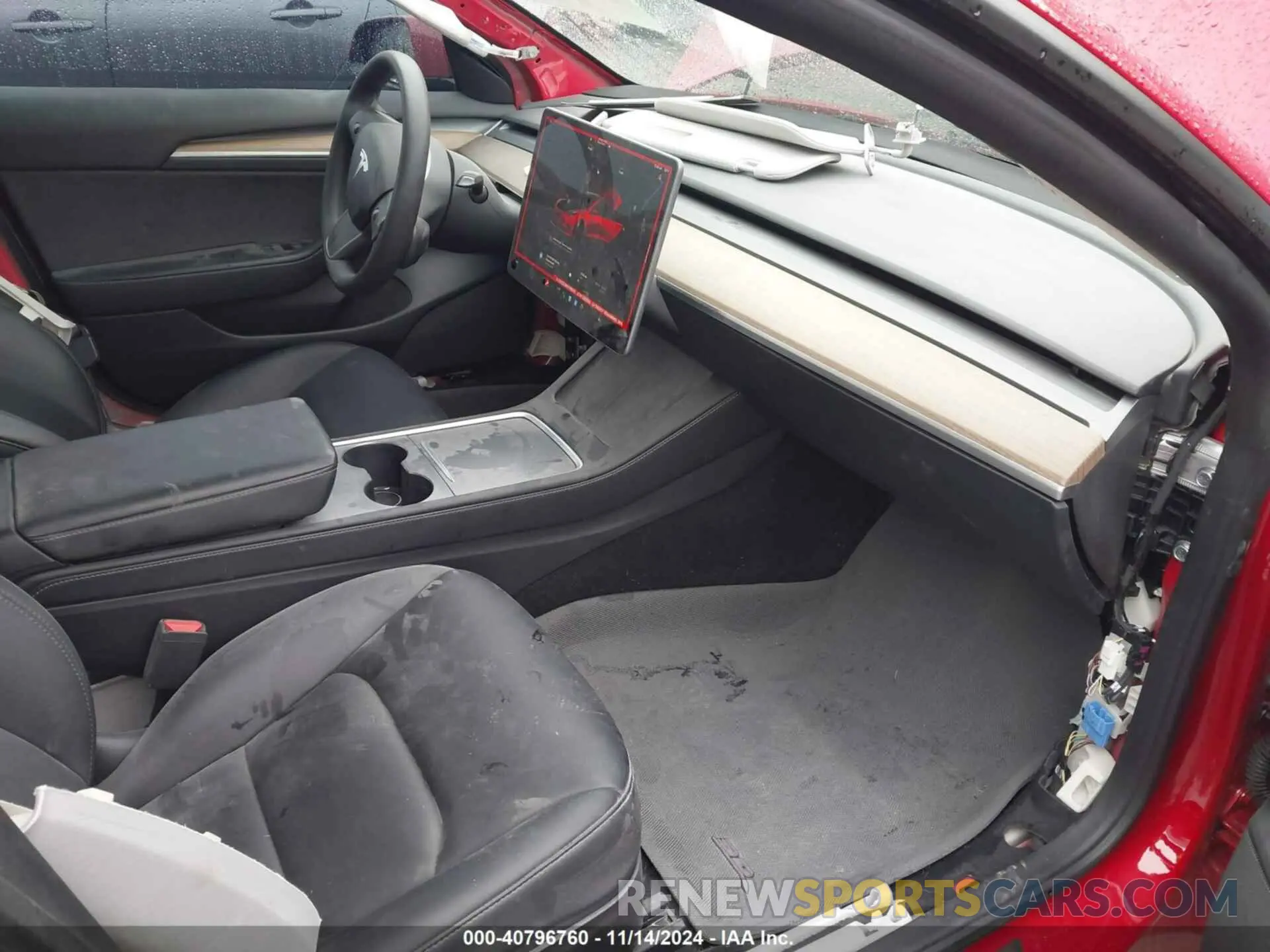 5 Photograph of a damaged car 5YJ3E1EC9NF316979 TESLA MODEL 3 2022