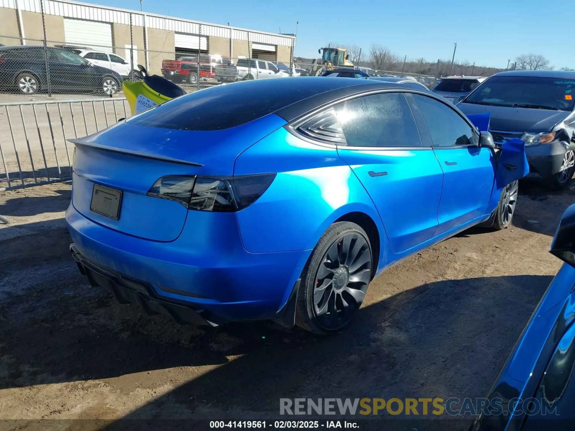 4 Фотография поврежденного автомобиля 5YJ3E1EC9NF337945 TESLA MODEL 3 2022