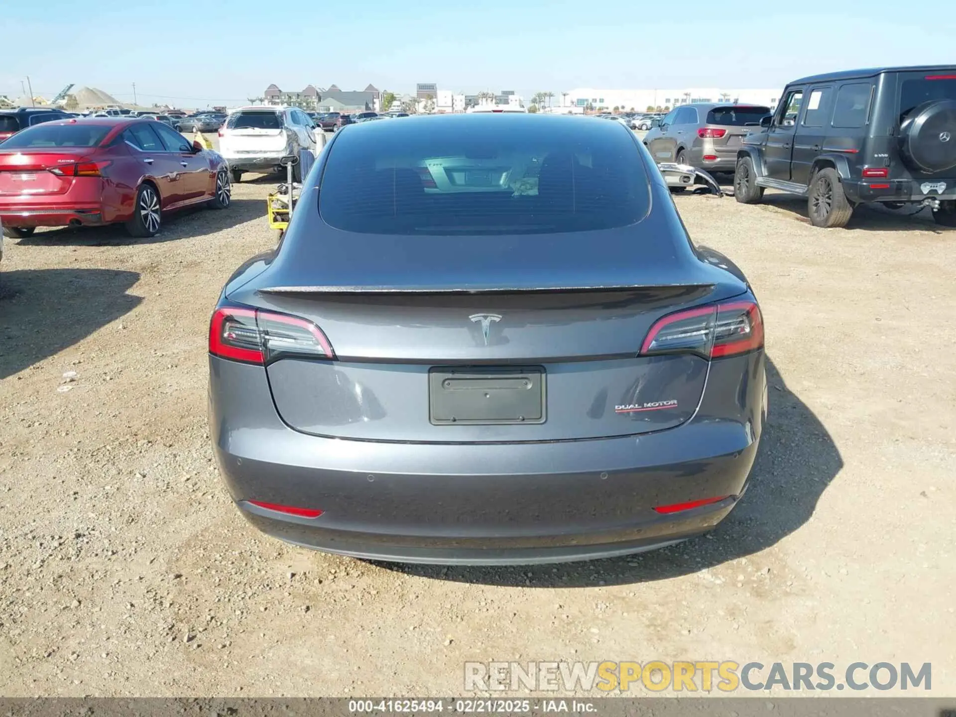 15 Photograph of a damaged car 5YJ3E1ECXNF264830 TESLA MODEL 3 2022