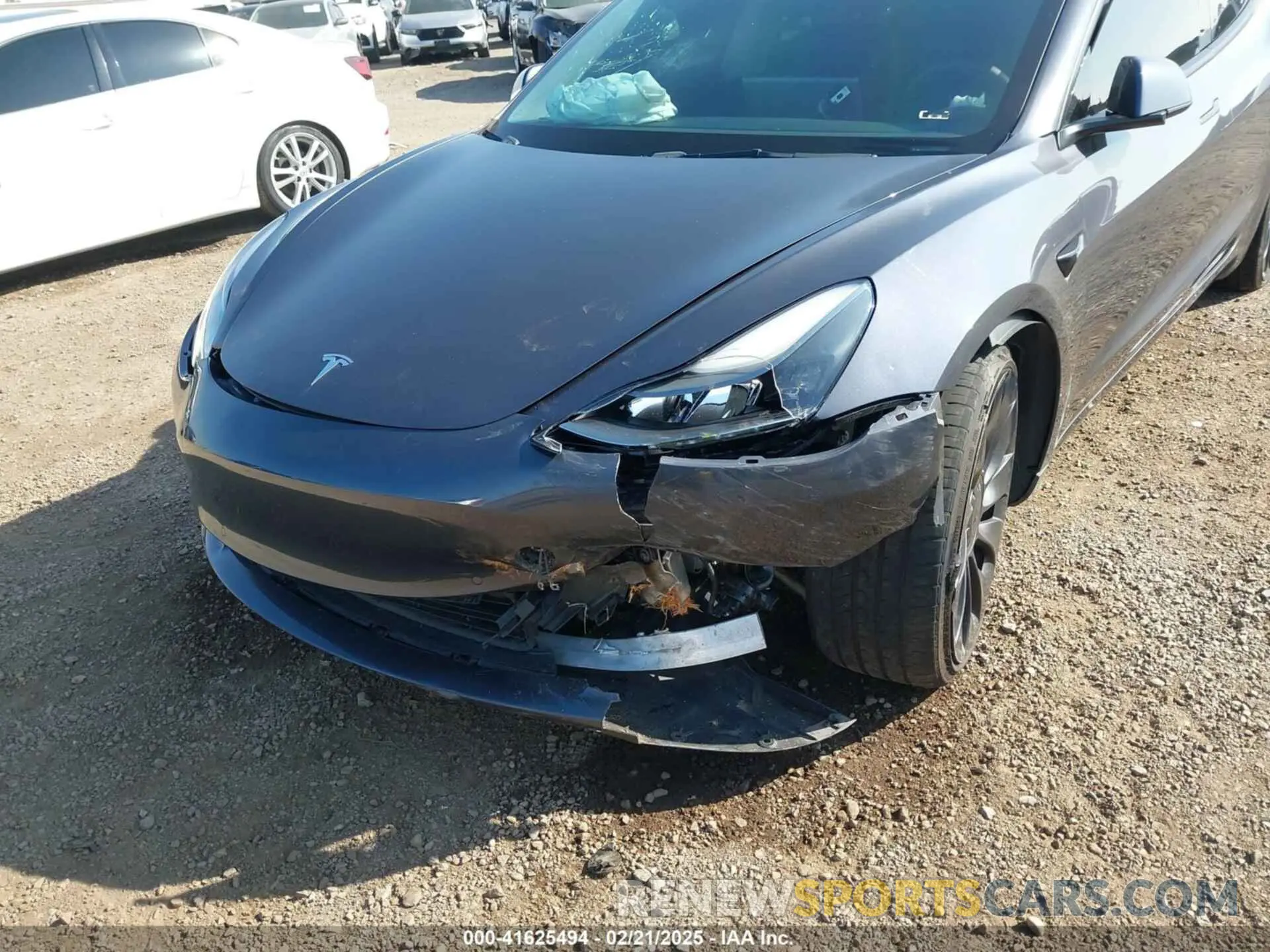 6 Photograph of a damaged car 5YJ3E1ECXNF264830 TESLA MODEL 3 2022