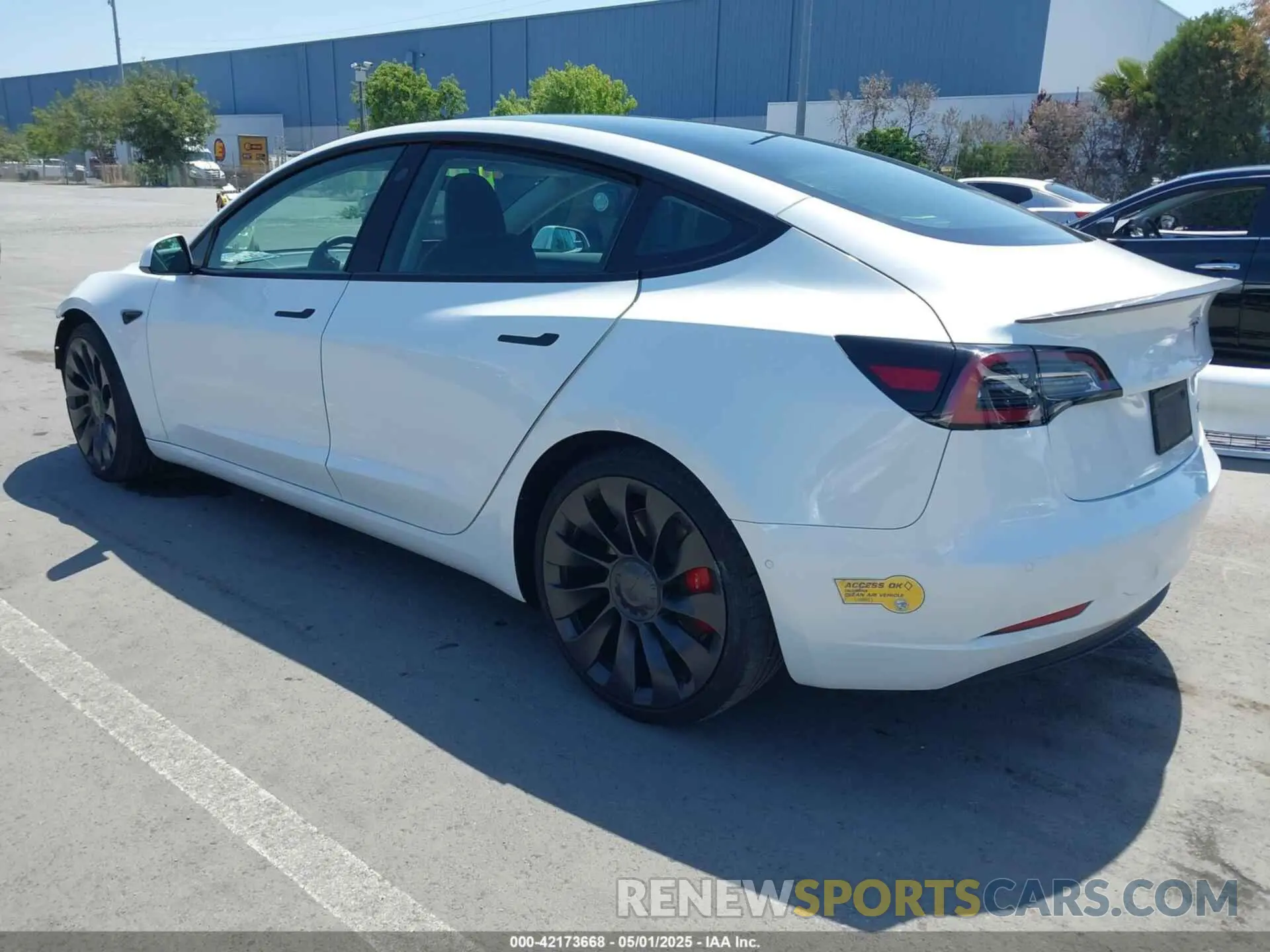 3 Photograph of a damaged car 5YJ3E1ECXNF270238 TESLA MODEL 3 2022