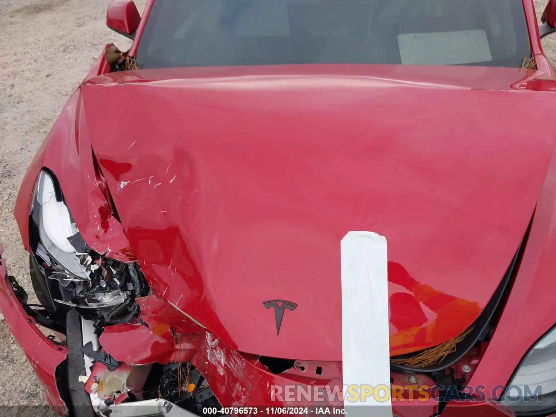 10 Photograph of a damaged car 5YJ3E1ECXNF326159 TESLA MODEL 3 2022