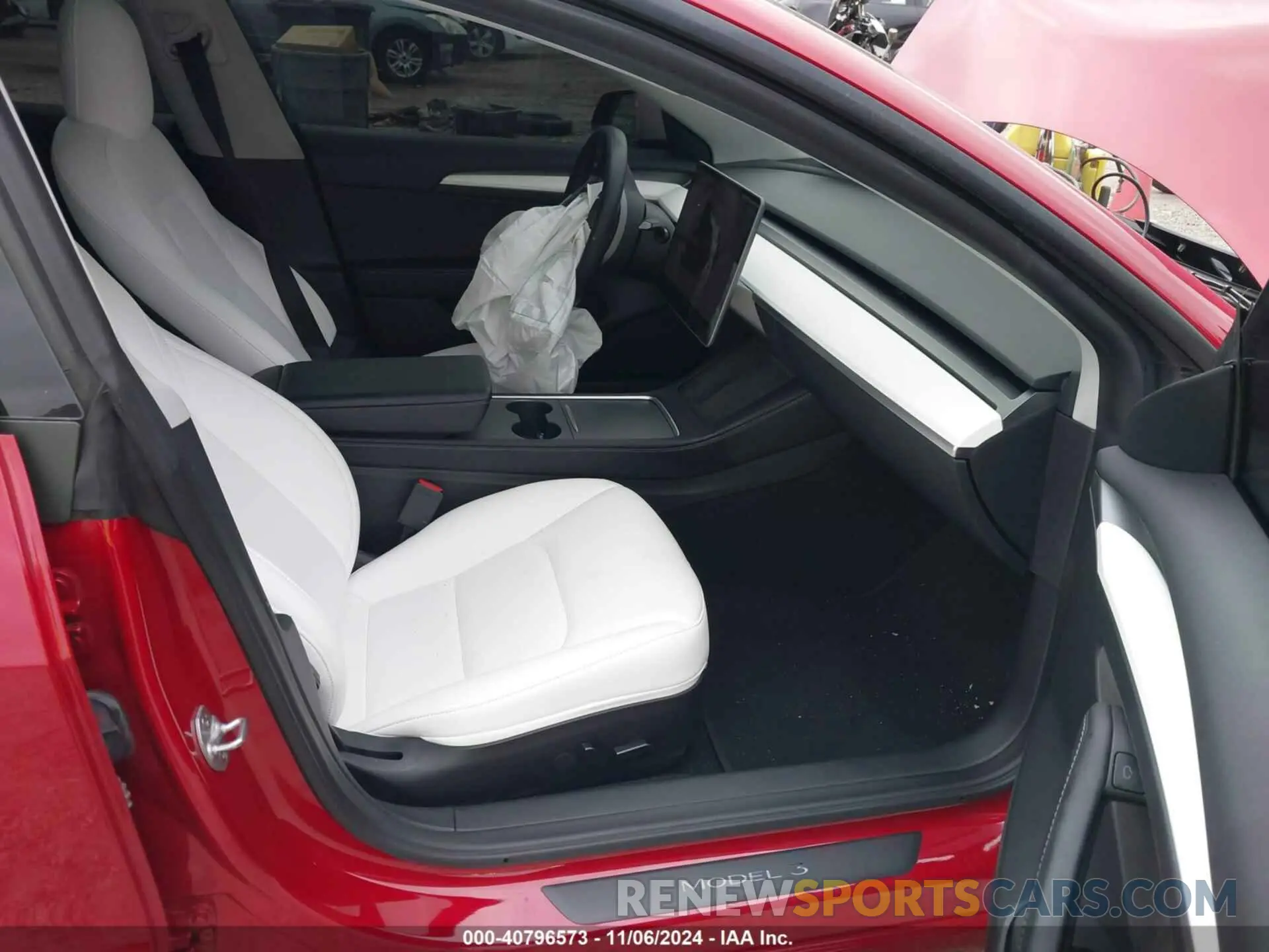 5 Photograph of a damaged car 5YJ3E1ECXNF326159 TESLA MODEL 3 2022