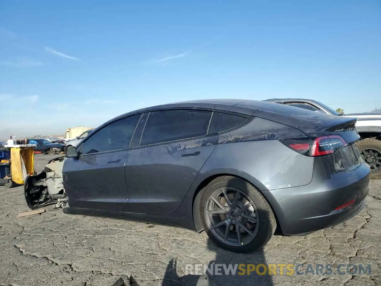 2 Фотография поврежденного автомобиля 5YJ3E1EA0PF385089 TESLA MODEL 3 2023