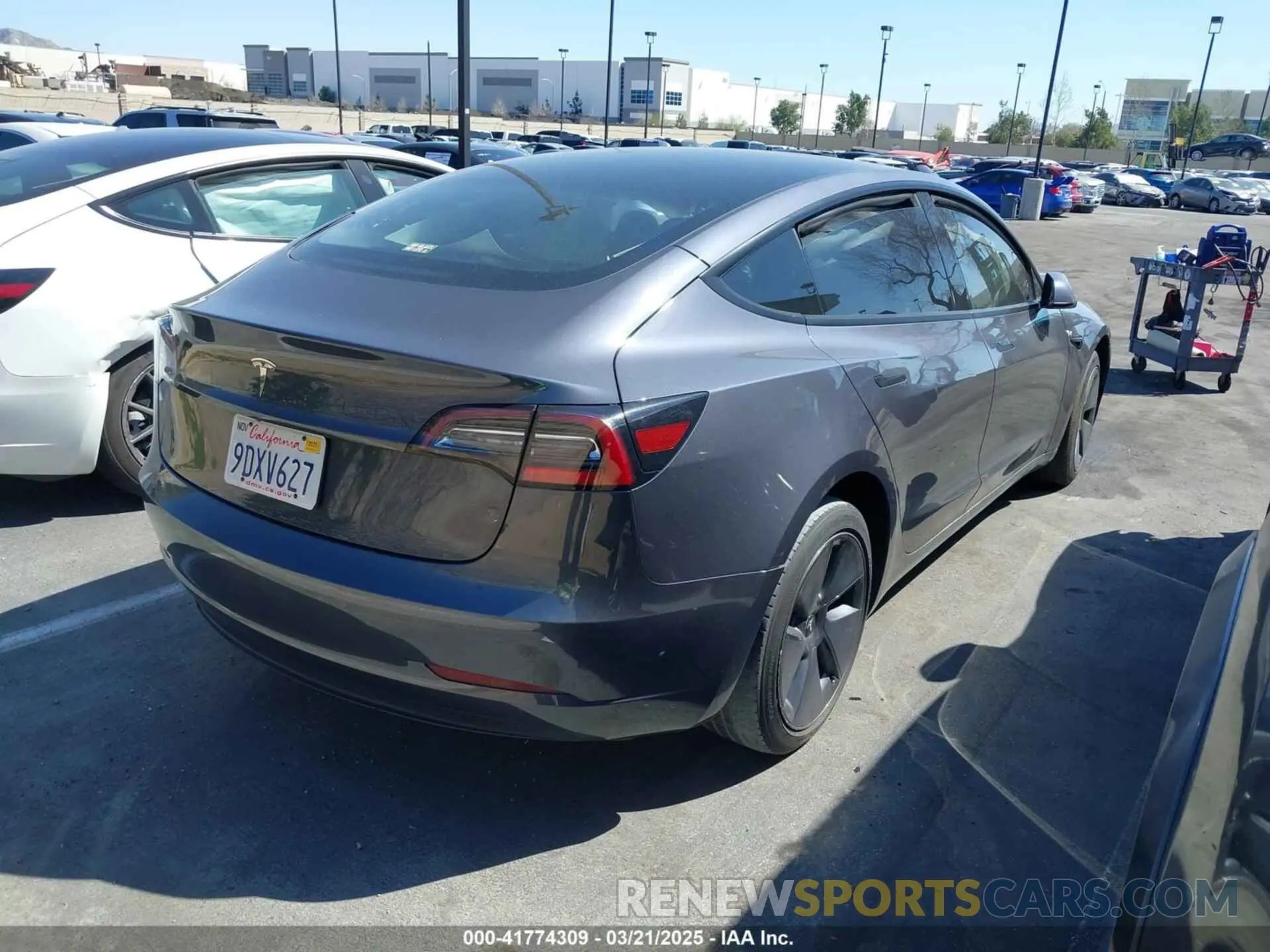 4 Photograph of a damaged car 5YJ3E1EA0PF408774 TESLA MODEL 3 2023
