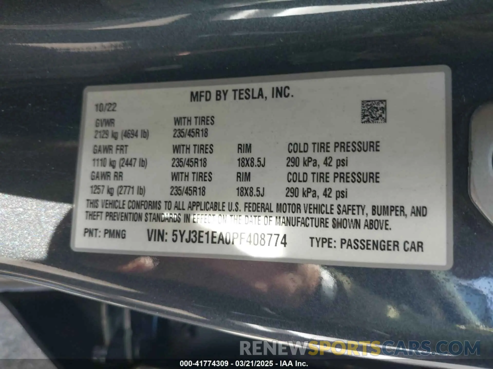 9 Photograph of a damaged car 5YJ3E1EA0PF408774 TESLA MODEL 3 2023