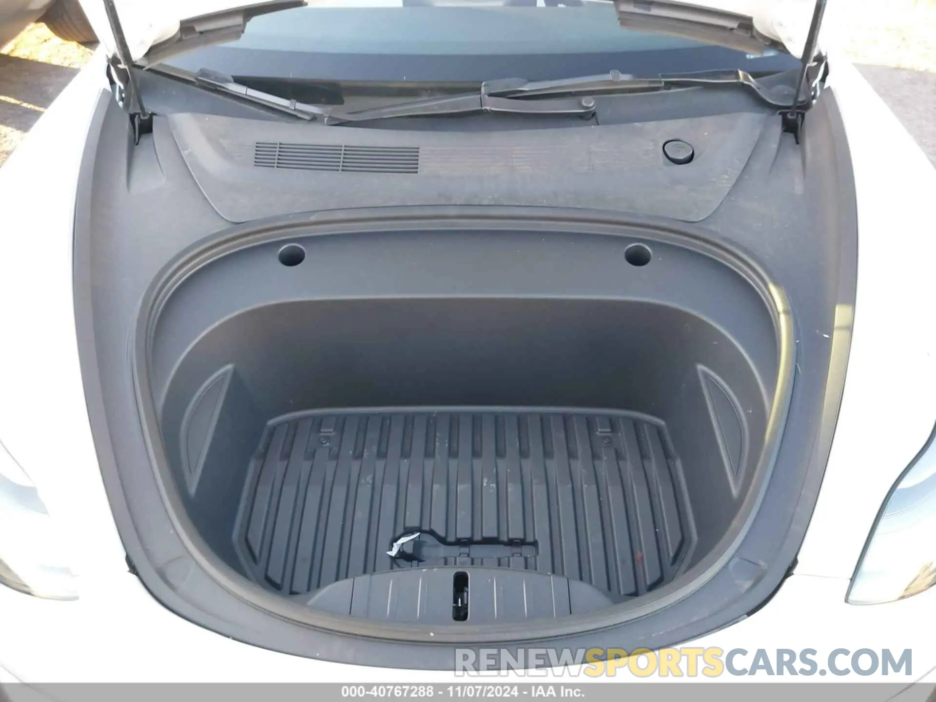 10 Photograph of a damaged car 5YJ3E1EA0PF422609 TESLA MODEL 3 2023