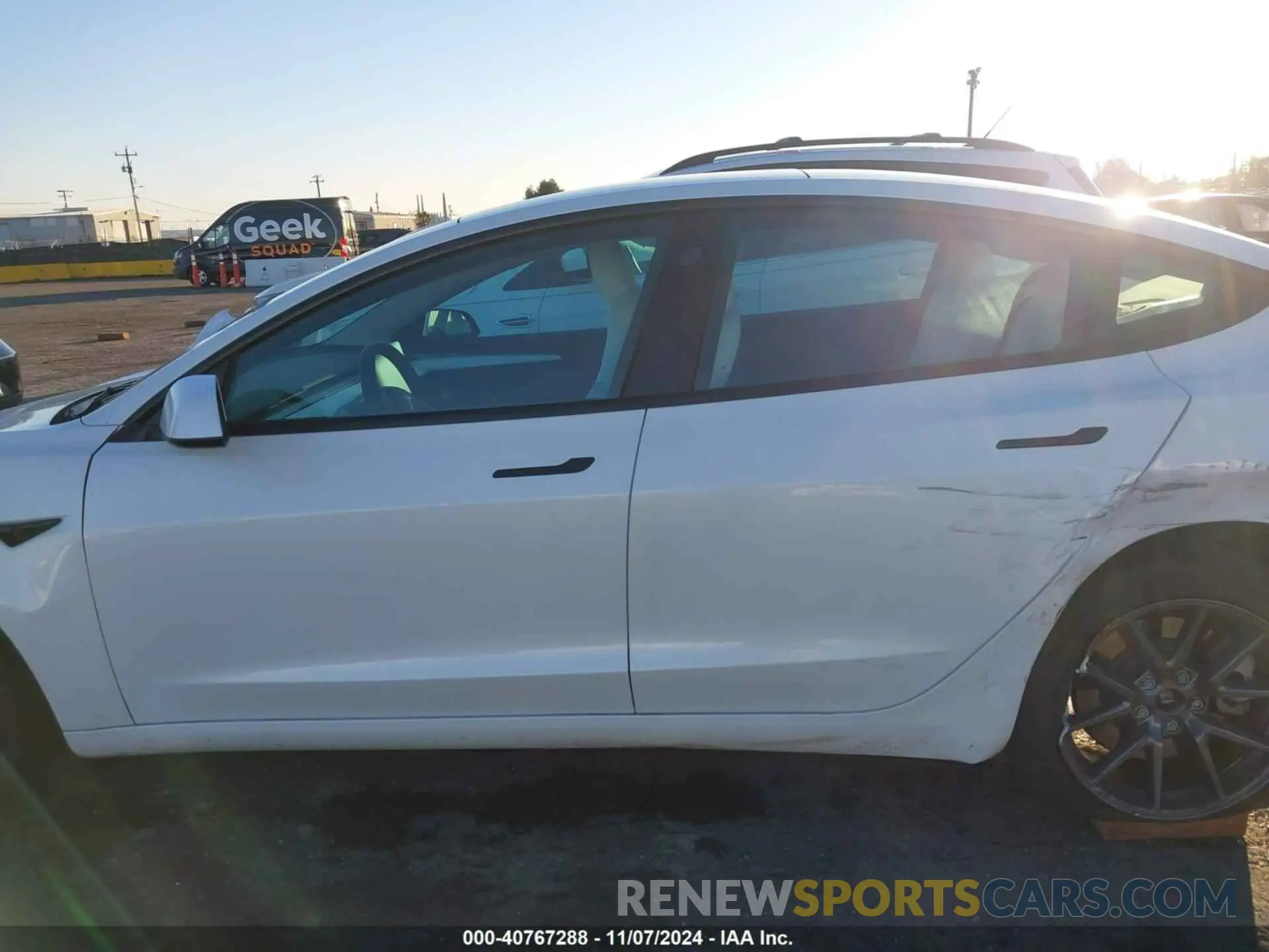 15 Photograph of a damaged car 5YJ3E1EA0PF422609 TESLA MODEL 3 2023
