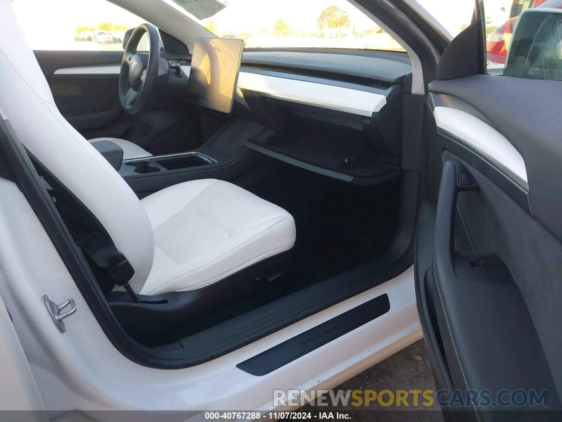 5 Photograph of a damaged car 5YJ3E1EA0PF422609 TESLA MODEL 3 2023