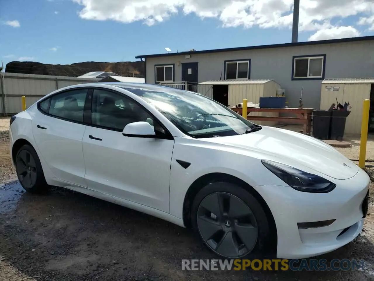 4 Фотография поврежденного автомобиля 5YJ3E1EA0PF427440 TESLA MODEL 3 2023