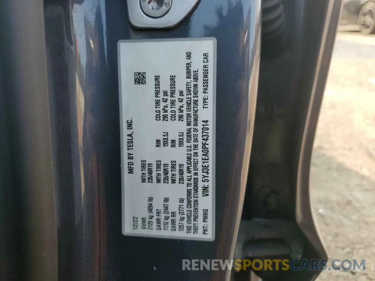 12 Photograph of a damaged car 5YJ3E1EA0PF437014 TESLA MODEL 3 2023