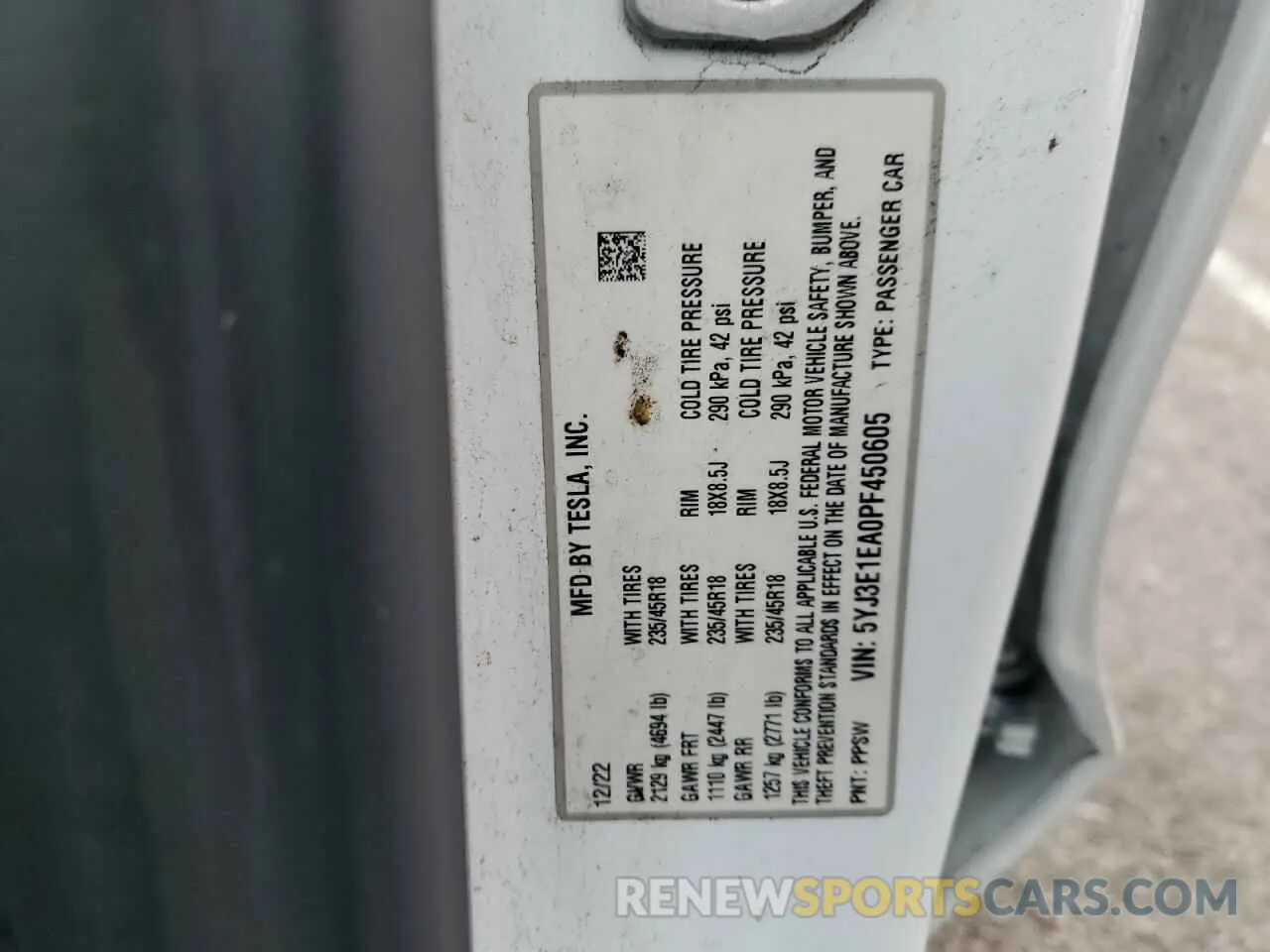 13 Photograph of a damaged car 5YJ3E1EA0PF450605 TESLA MODEL 3 2023