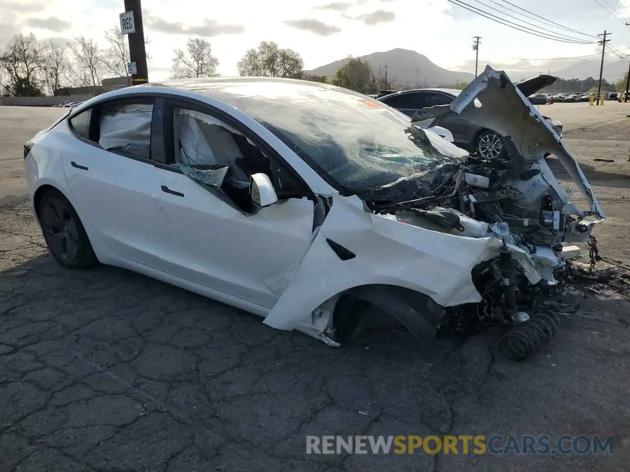 4 Фотография поврежденного автомобиля 5YJ3E1EA0PF466982 TESLA MODEL 3 2023