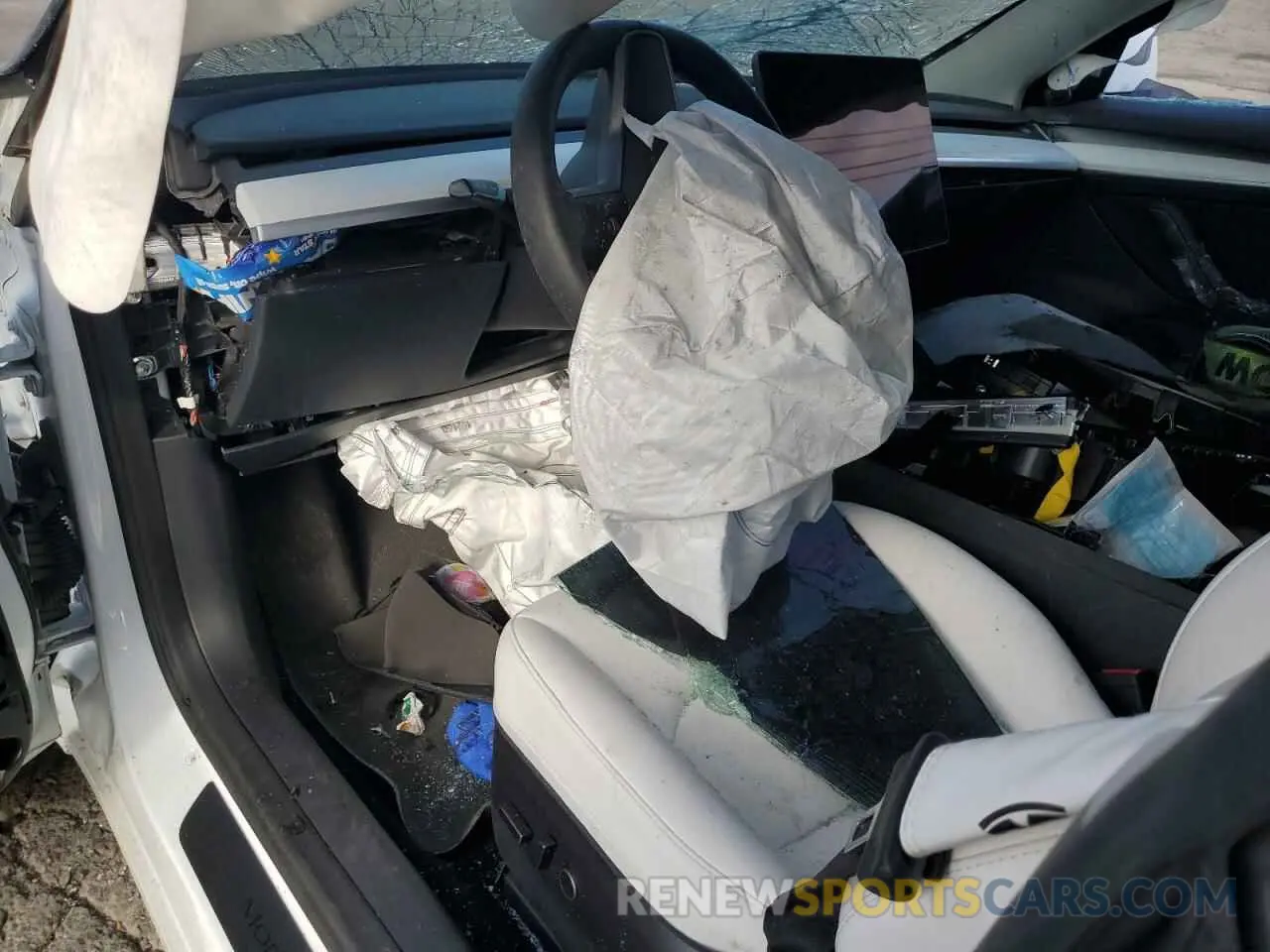 8 Фотография поврежденного автомобиля 5YJ3E1EA0PF466982 TESLA MODEL 3 2023