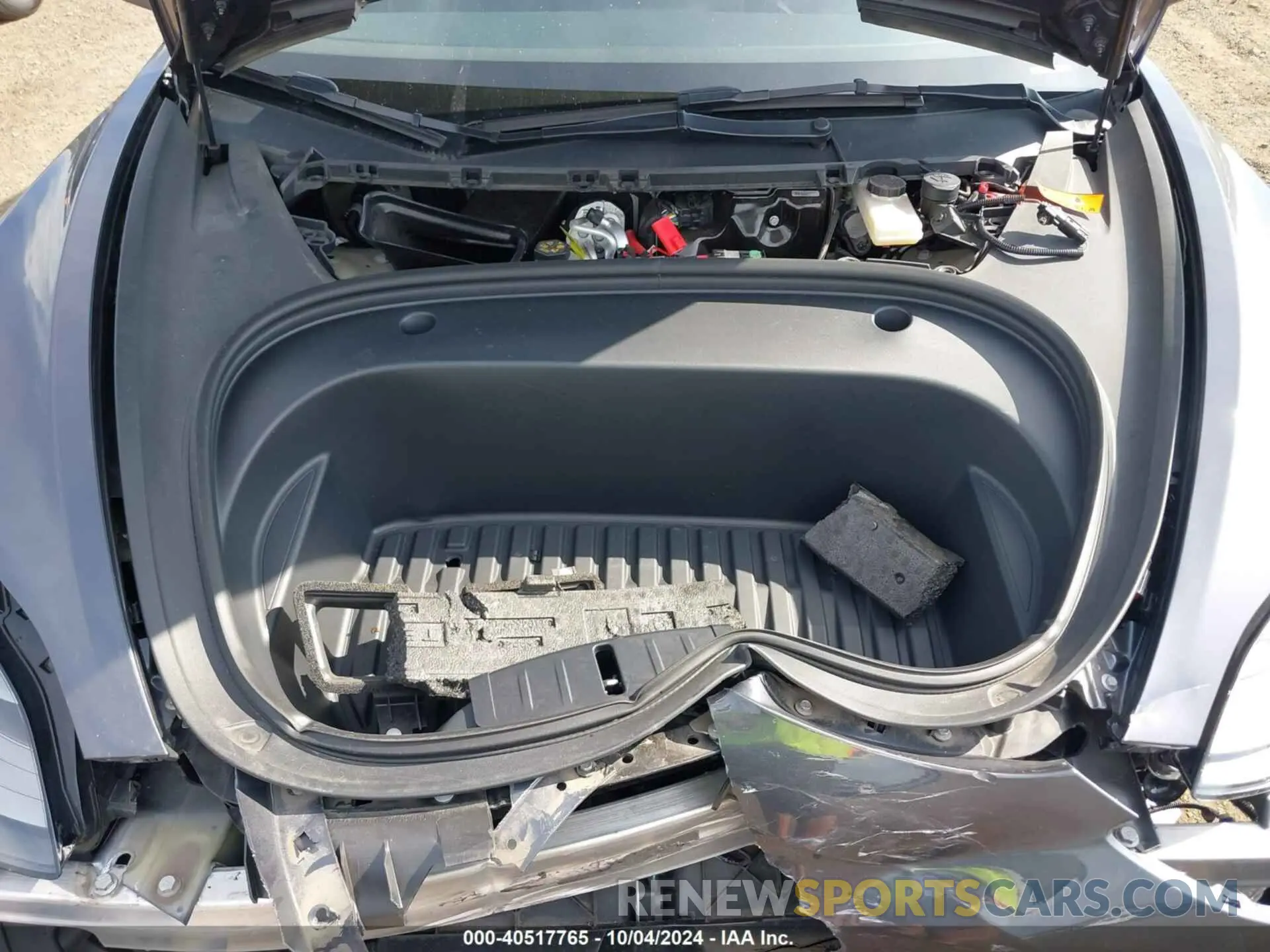 10 Photograph of a damaged car 5YJ3E1EA0PF470126 TESLA MODEL 3 2023