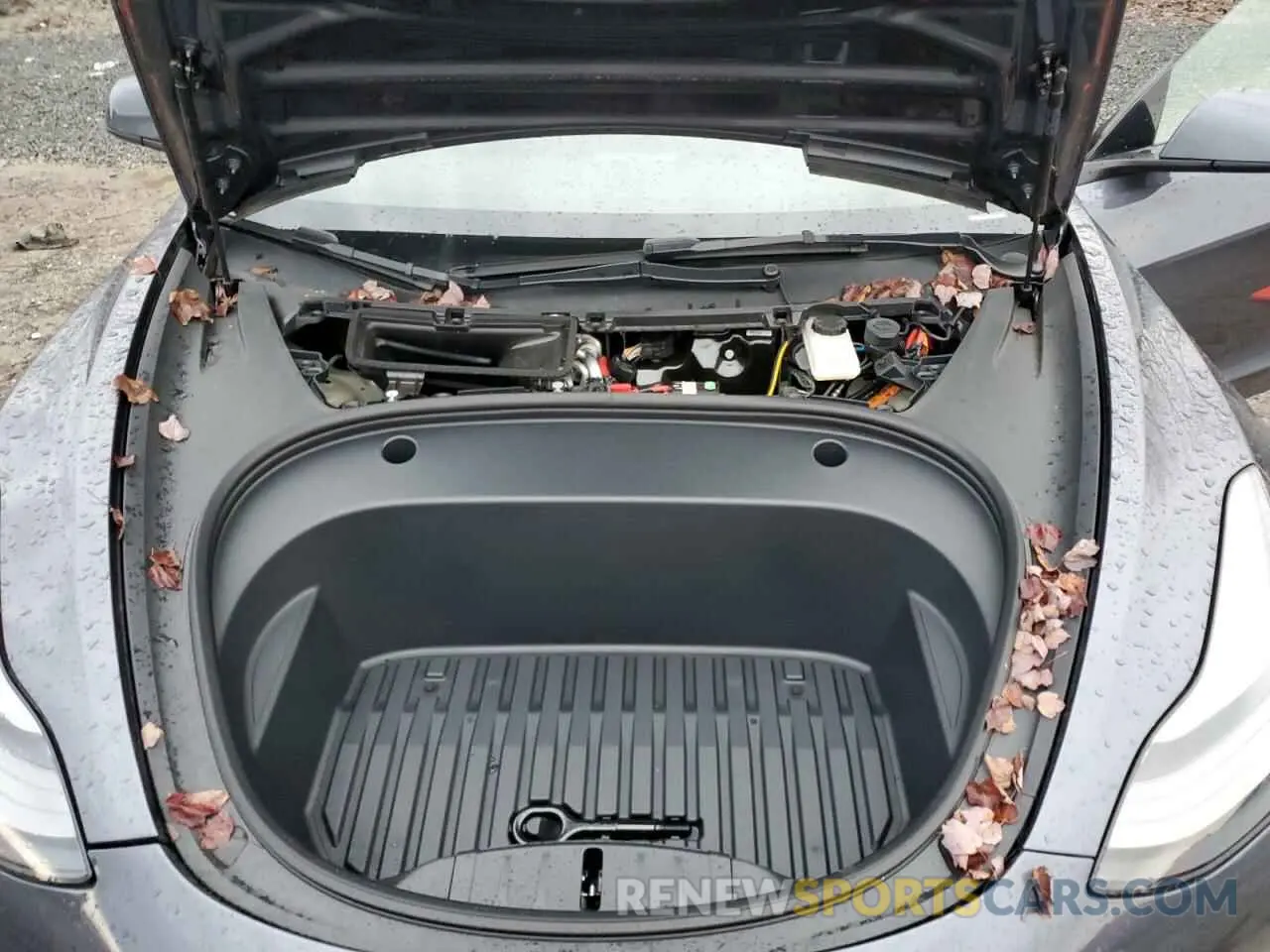 11 Photograph of a damaged car 5YJ3E1EA0PF471079 TESLA MODEL 3 2023
