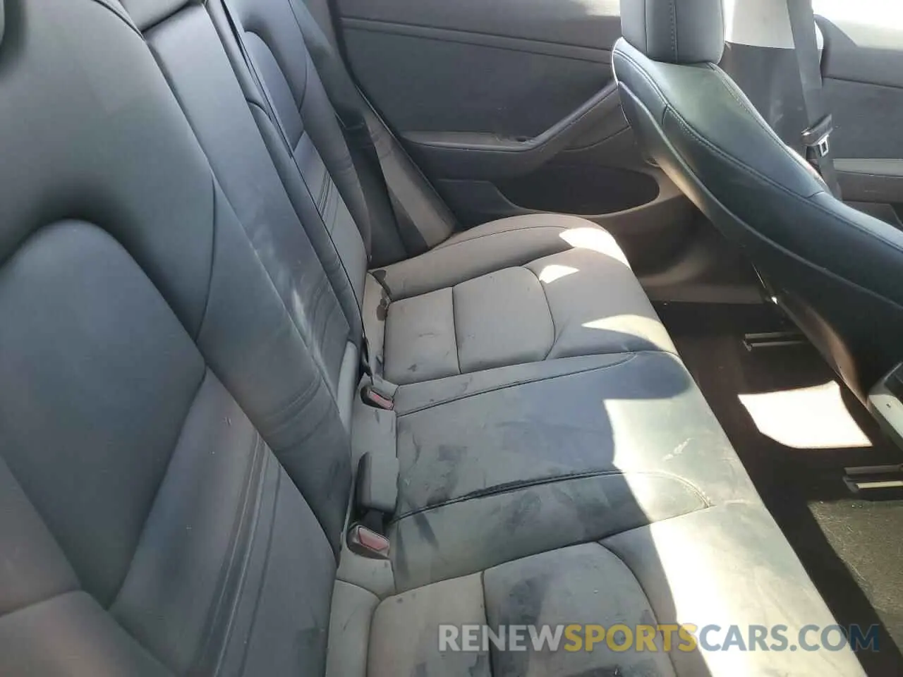 10 Photograph of a damaged car 5YJ3E1EA0PF475732 TESLA MODEL 3 2023