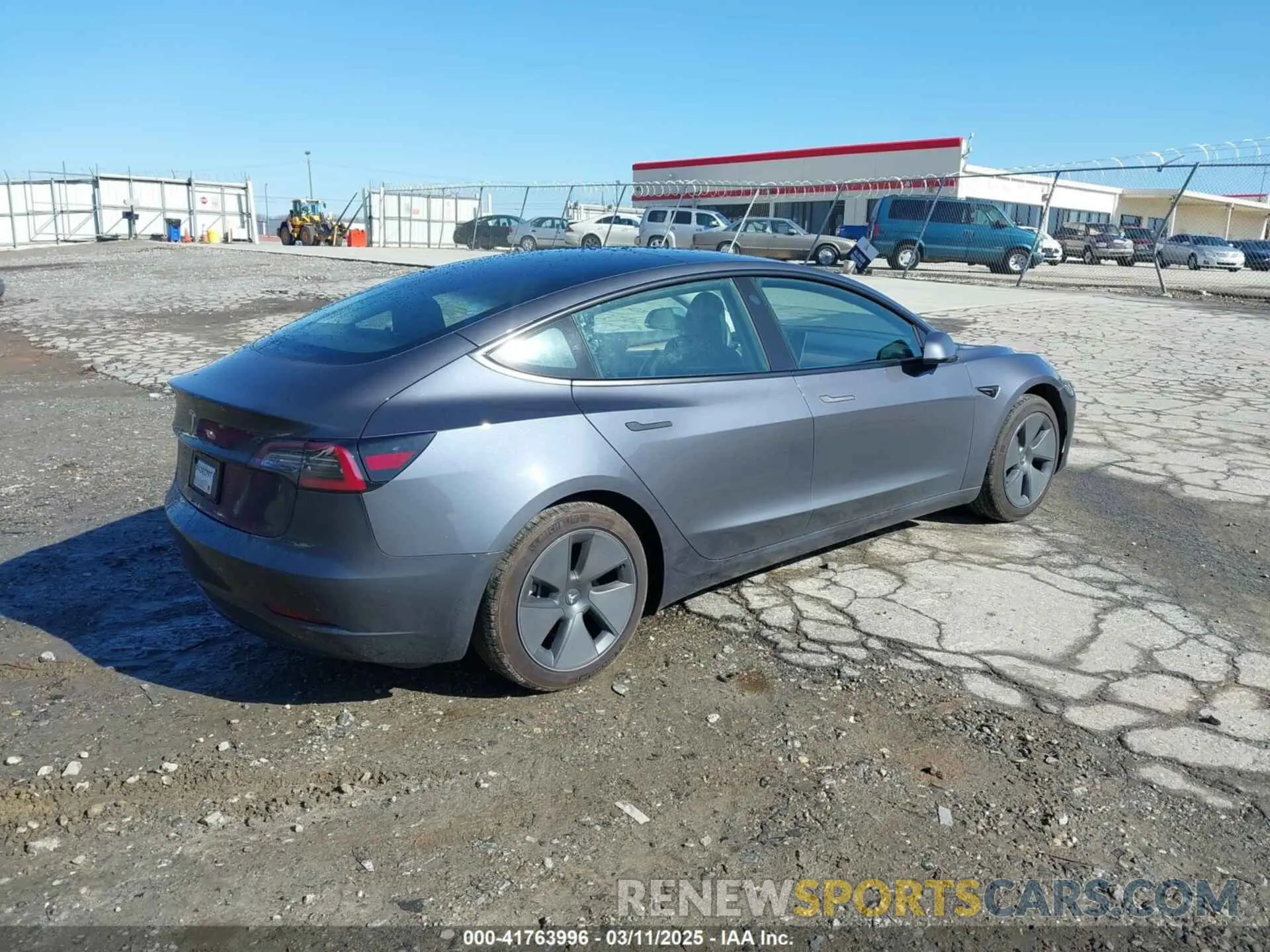 4 Фотография поврежденного автомобиля 5YJ3E1EA0PF485869 TESLA MODEL 3 2023