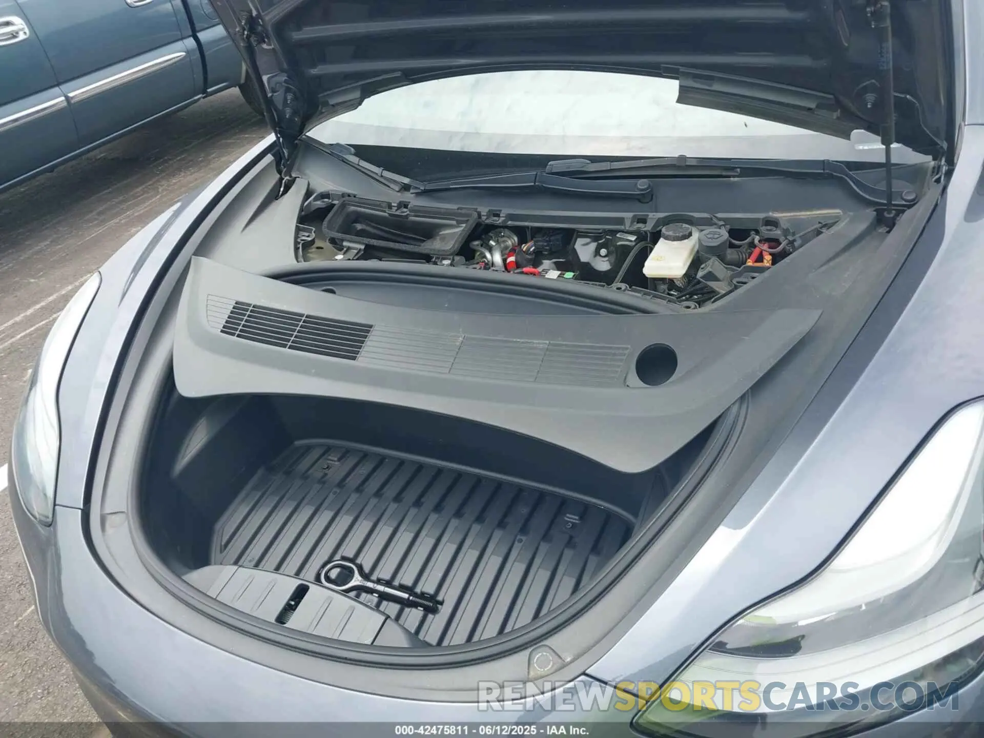 10 Photograph of a damaged car 5YJ3E1EA0PF495110 TESLA MODEL 3 2023