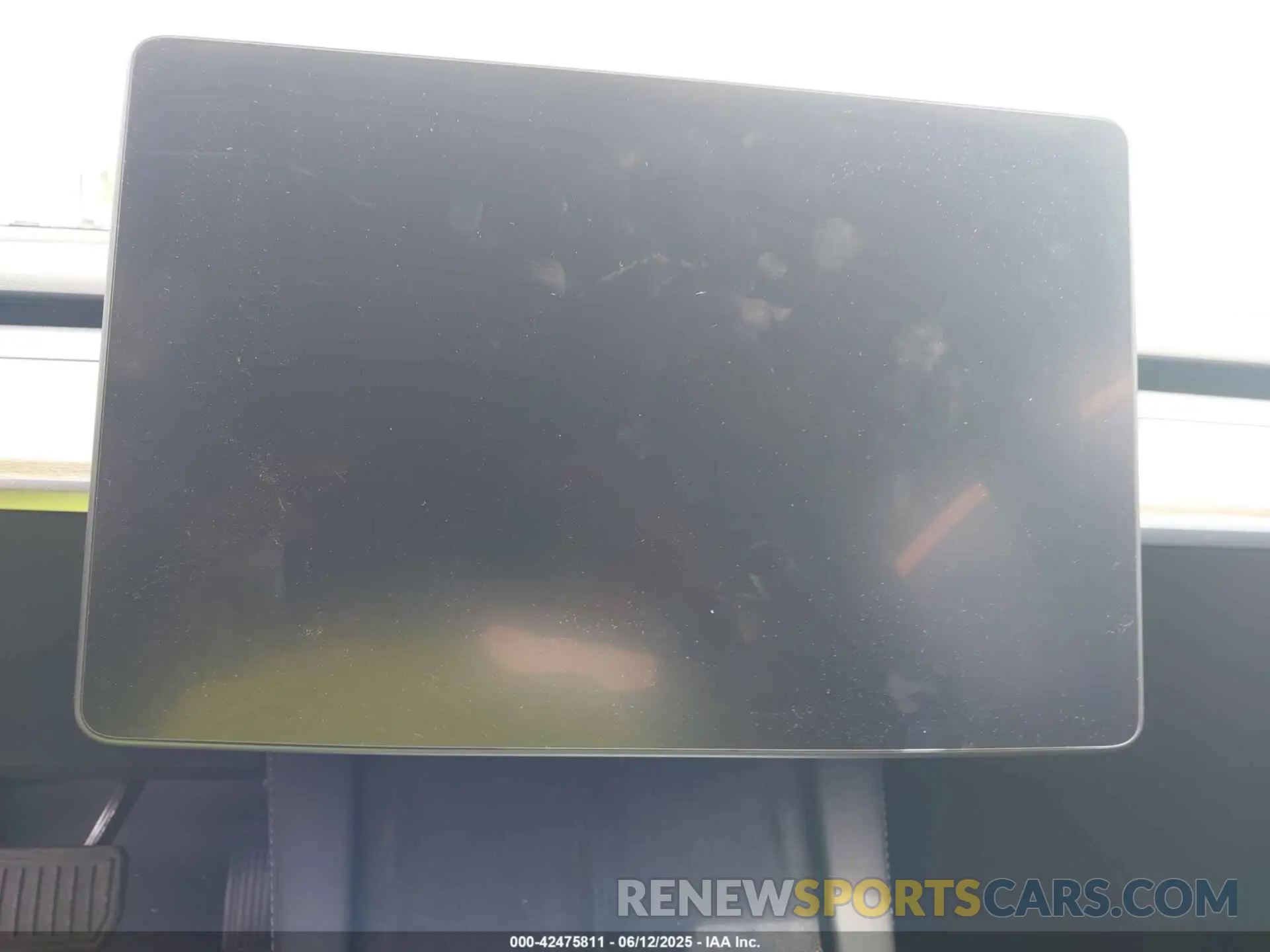 17 Photograph of a damaged car 5YJ3E1EA0PF495110 TESLA MODEL 3 2023