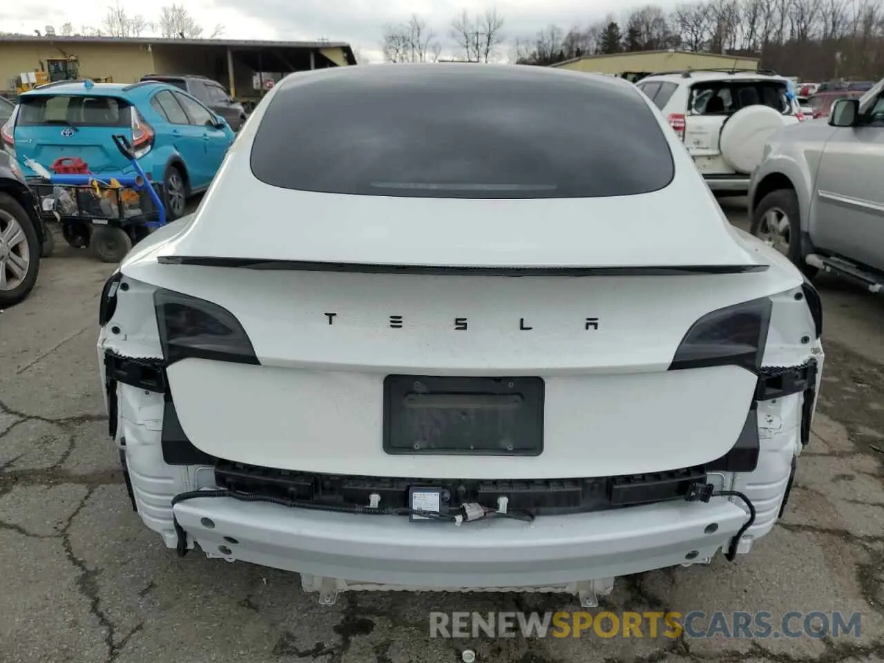 6 Фотография поврежденного автомобиля 5YJ3E1EA0PF509331 TESLA MODEL 3 2023