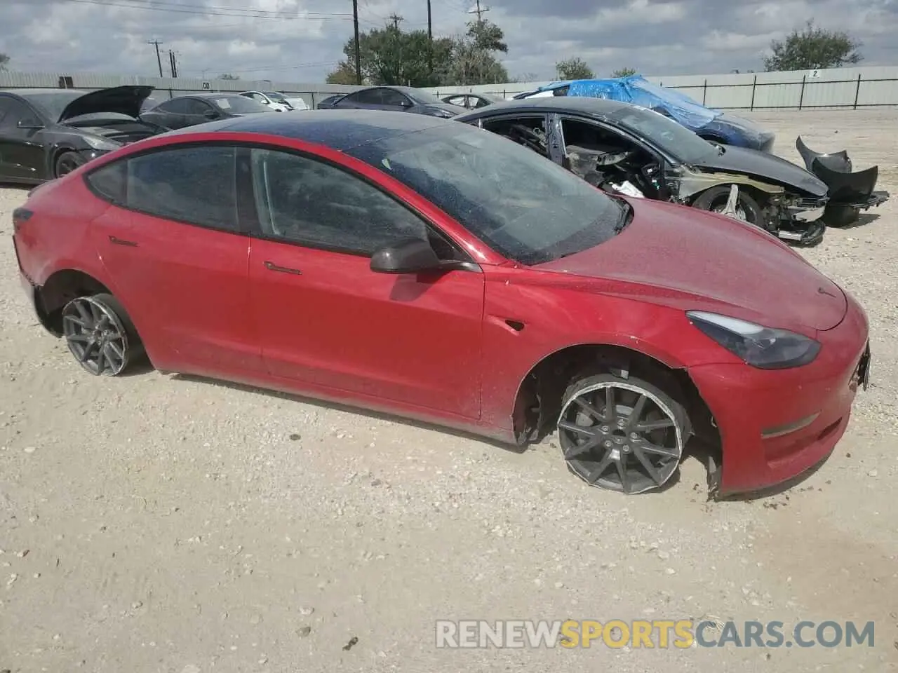 4 Photograph of a damaged car 5YJ3E1EA0PF545522 TESLA MODEL 3 2023