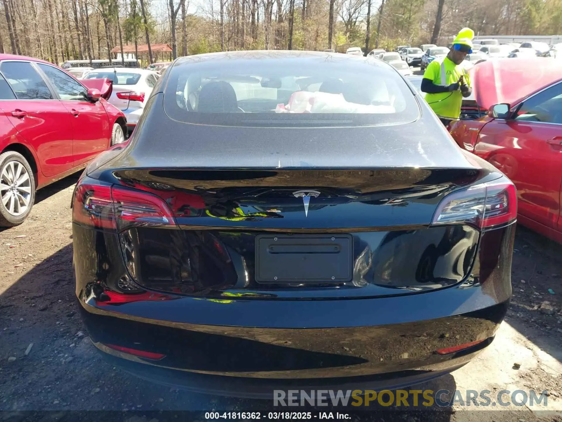 16 Фотография поврежденного автомобиля 5YJ3E1EA0PF546332 TESLA MODEL 3 2023