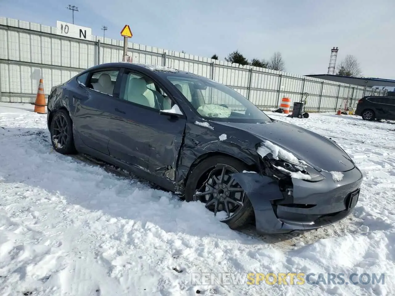 4 Фотография поврежденного автомобиля 5YJ3E1EA0PF547948 TESLA MODEL 3 2023
