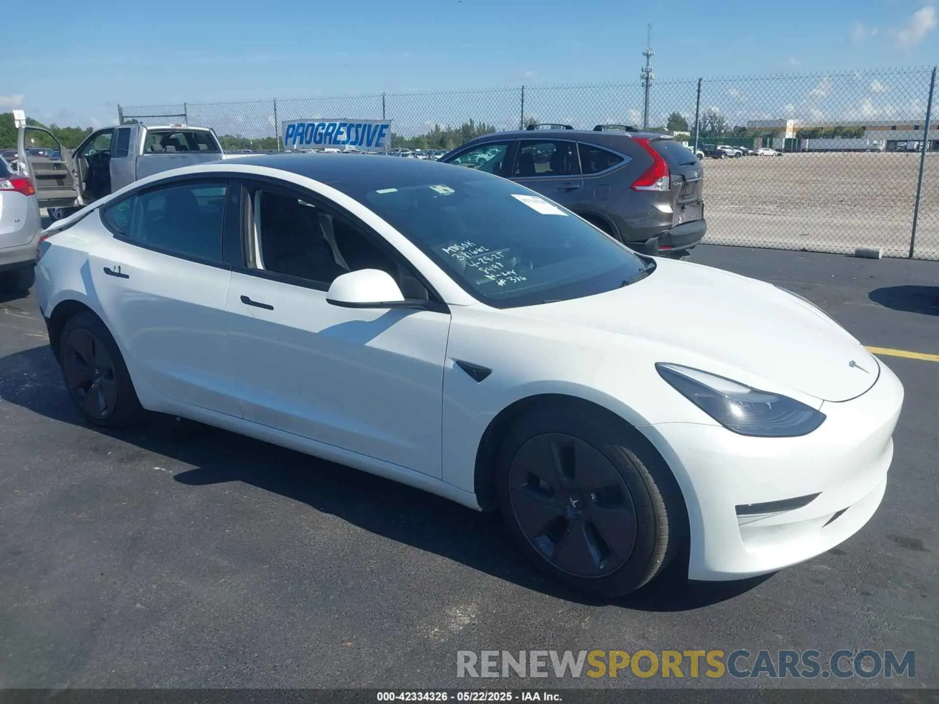 1 Фотография поврежденного автомобиля 5YJ3E1EA0PF548498 TESLA MODEL 3 2023