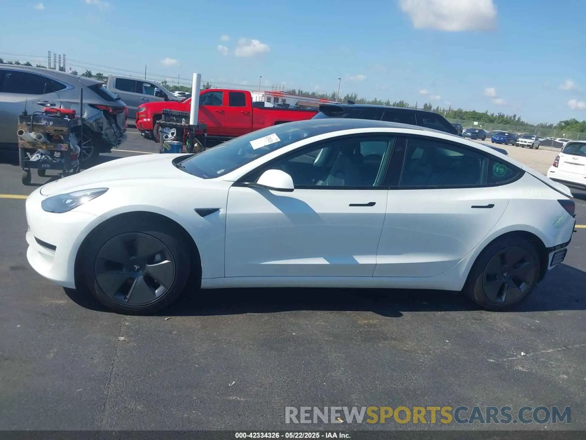 14 Фотография поврежденного автомобиля 5YJ3E1EA0PF548498 TESLA MODEL 3 2023