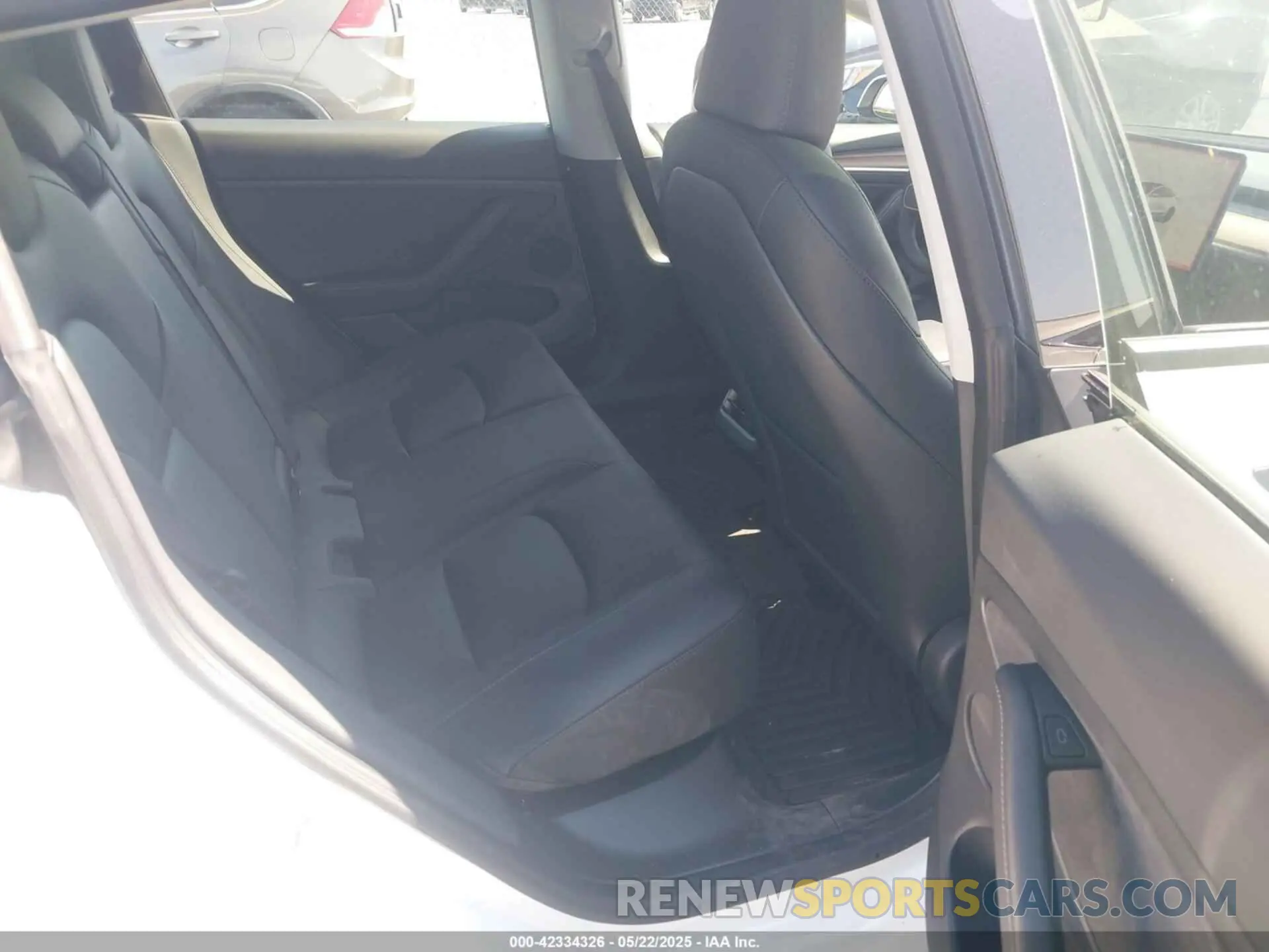 8 Фотография поврежденного автомобиля 5YJ3E1EA0PF548498 TESLA MODEL 3 2023