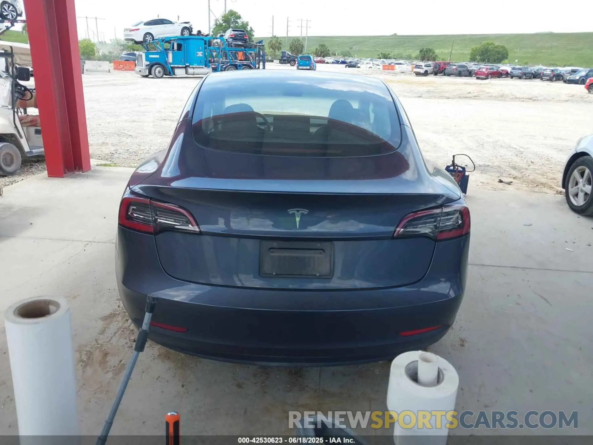 16 Фотография поврежденного автомобиля 5YJ3E1EA0PF555919 TESLA MODEL 3 2023