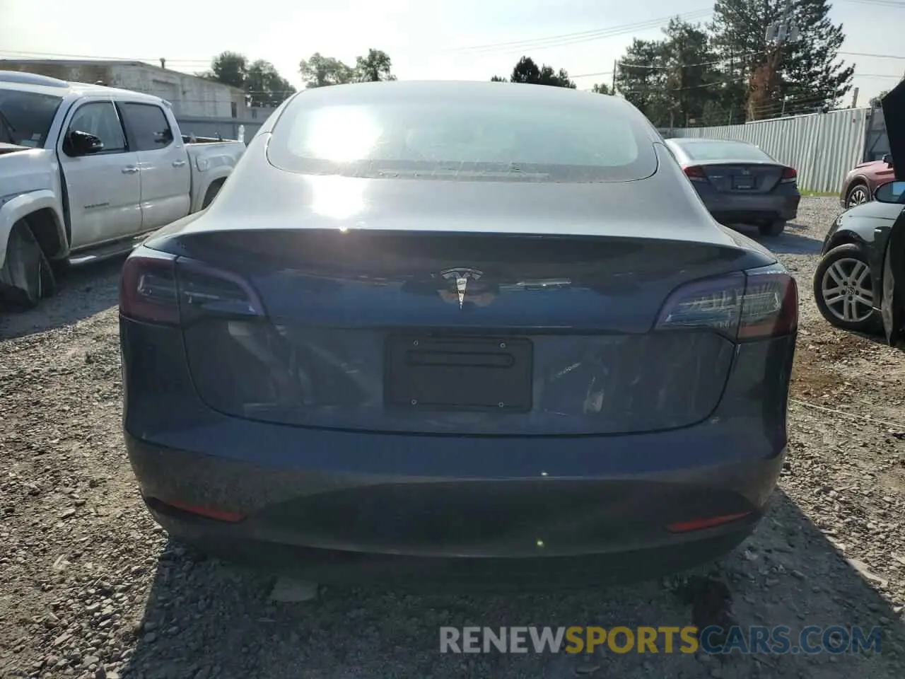 6 Photograph of a damaged car 5YJ3E1EA0PF556620 TESLA MODEL 3 2023