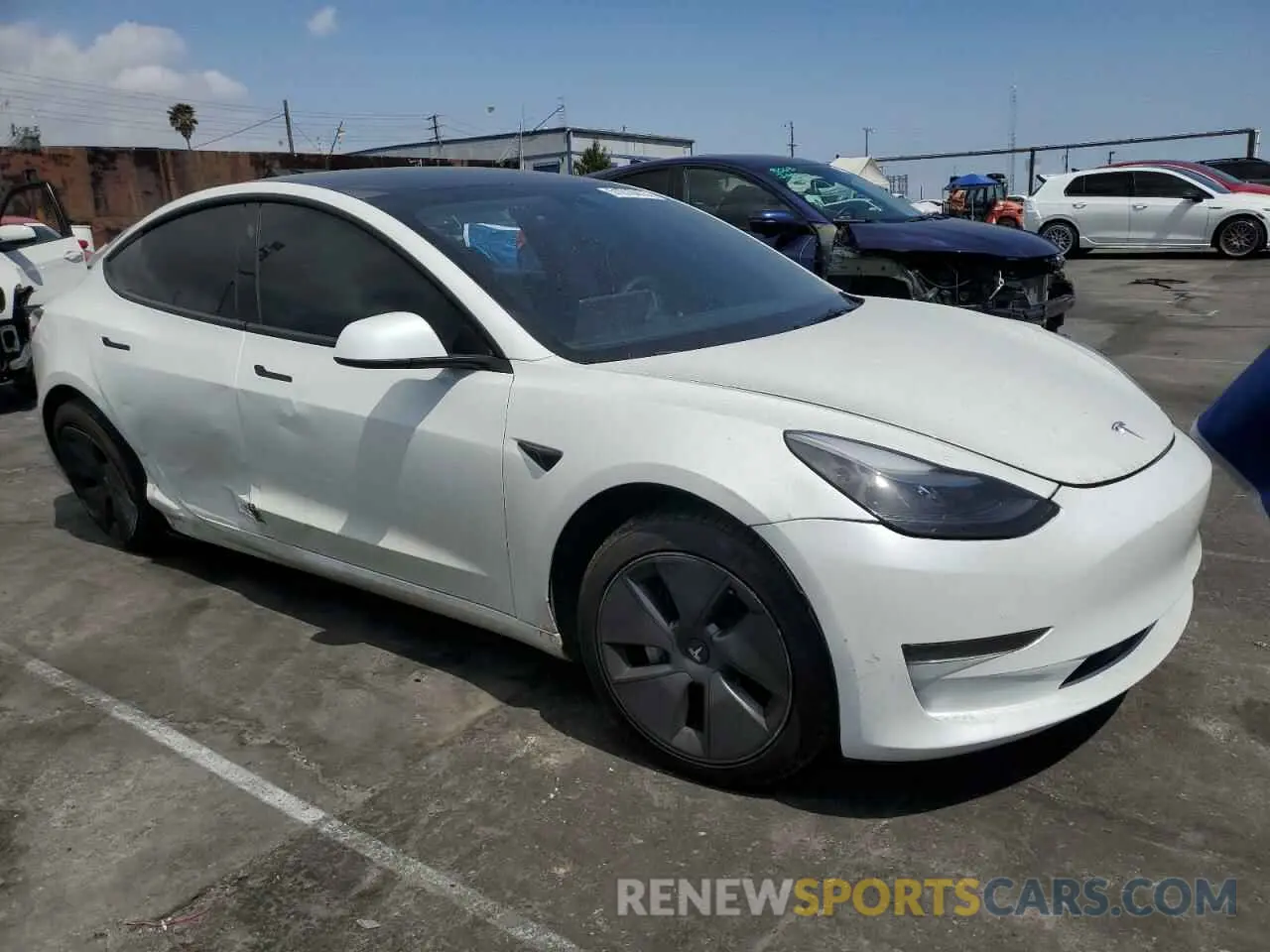 4 Photograph of a damaged car 5YJ3E1EA0PF570355 TESLA MODEL 3 2023