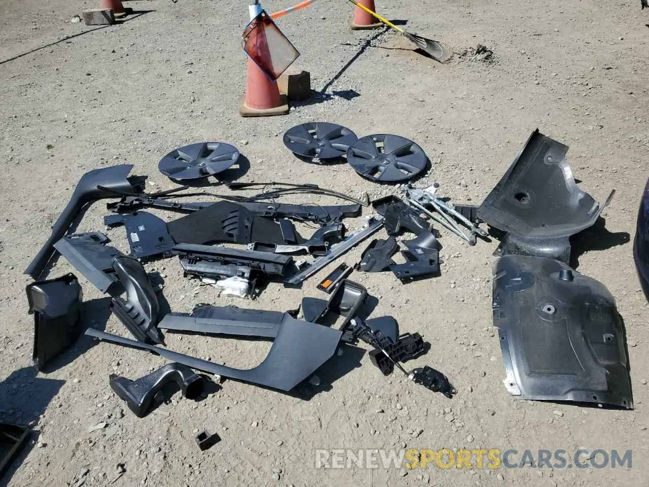 12 Photograph of a damaged car 5YJ3E1EA0PF574292 TESLA MODEL 3 2023