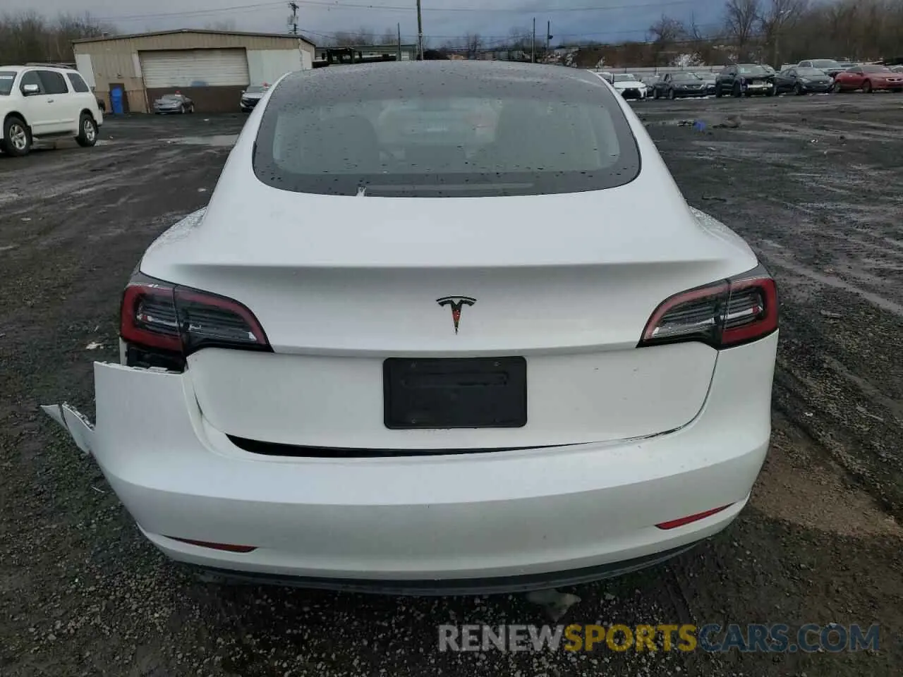 6 Photograph of a damaged car 5YJ3E1EA0PF583476 TESLA MODEL 3 2023