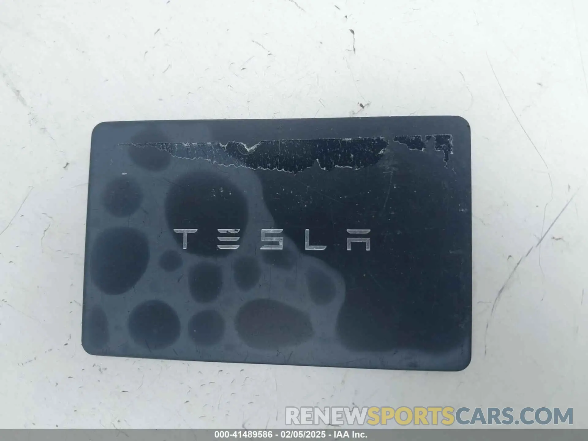 11 Фотография поврежденного автомобиля 5YJ3E1EA0PF587656 TESLA MODEL 3 2023