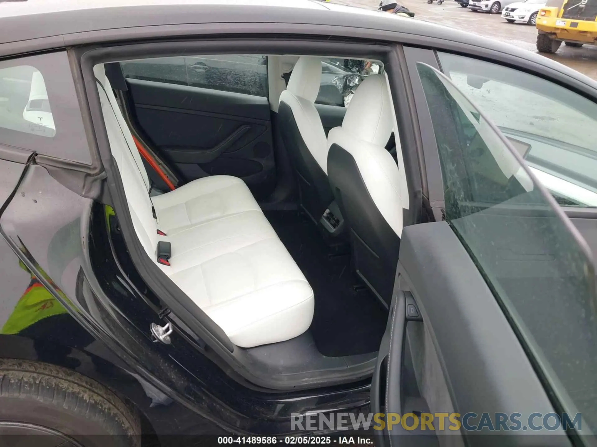 8 Фотография поврежденного автомобиля 5YJ3E1EA0PF587656 TESLA MODEL 3 2023