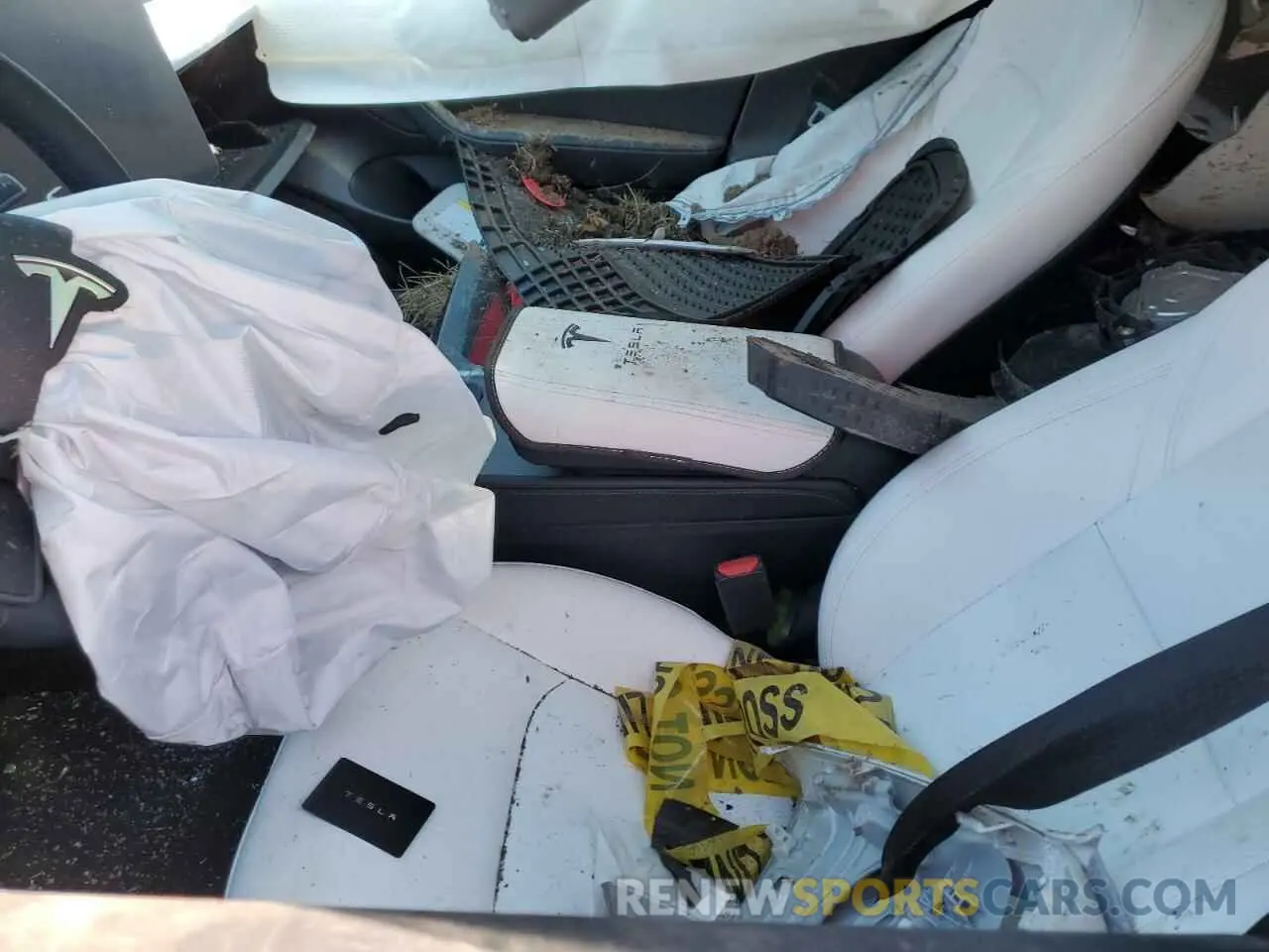 7 Photograph of a damaged car 5YJ3E1EA0PF591304 TESLA MODEL 3 2023