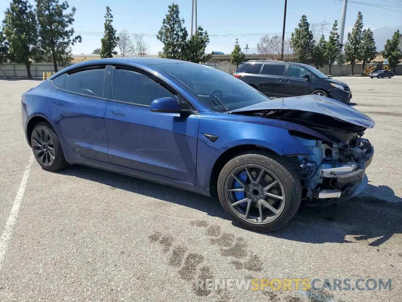 4 Фотография поврежденного автомобиля 5YJ3E1EA0PF591948 TESLA MODEL 3 2023