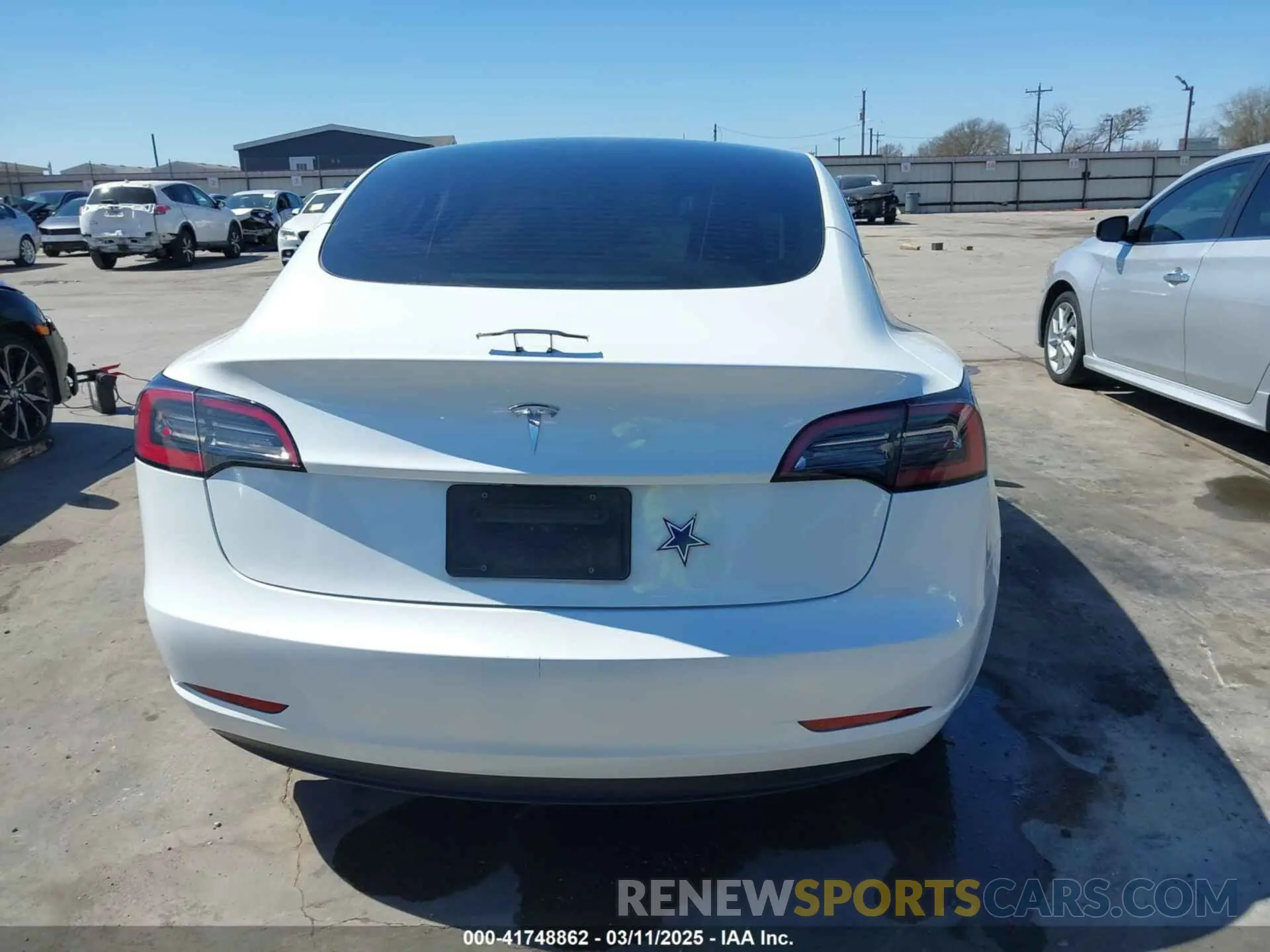 16 Фотография поврежденного автомобиля 5YJ3E1EA0PF608506 TESLA MODEL 3 2023