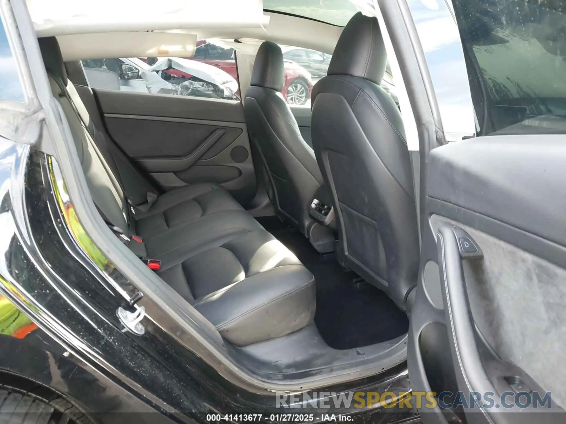 8 Фотография поврежденного автомобиля 5YJ3E1EA0PF627282 TESLA MODEL 3 2023