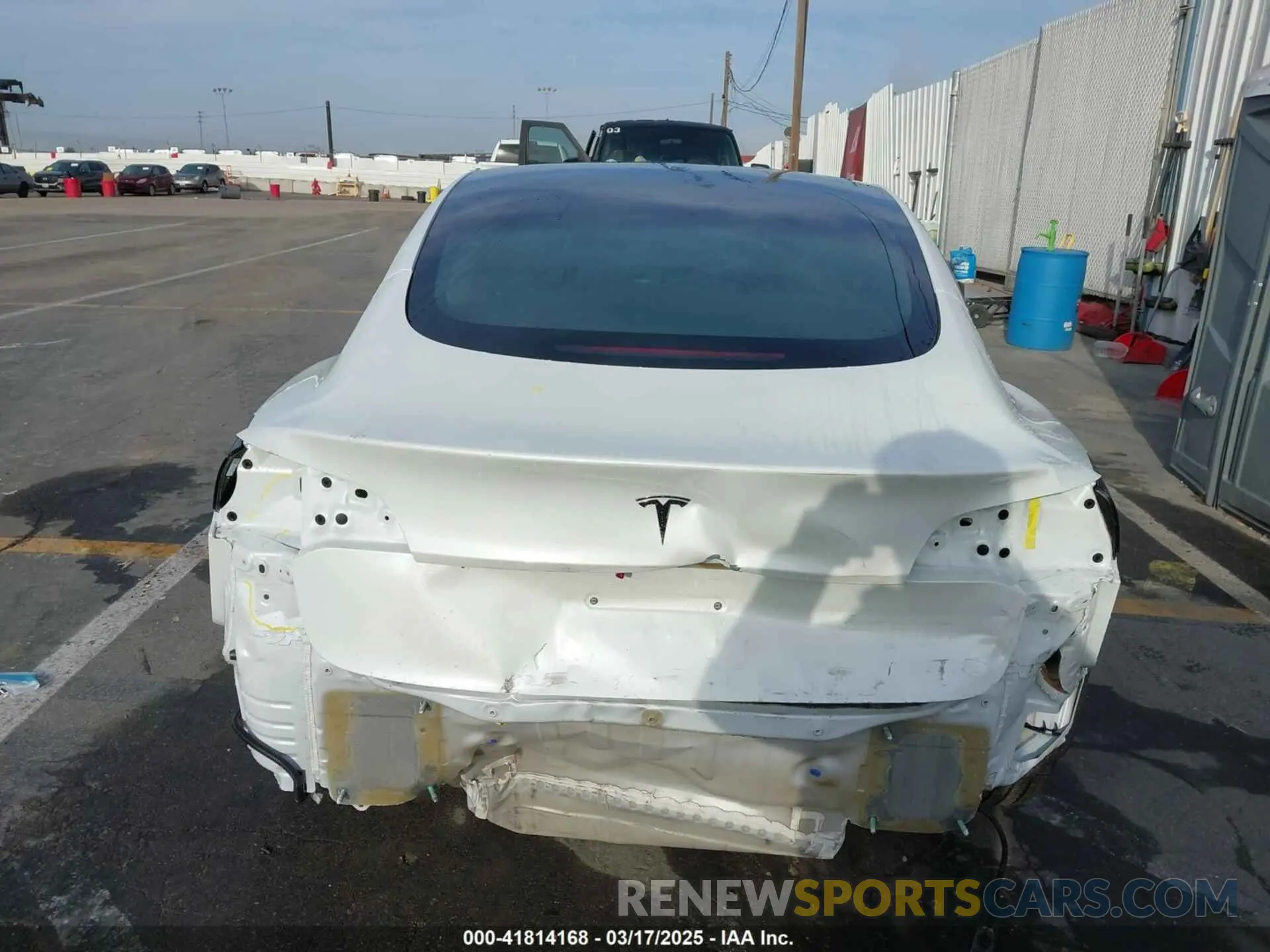 17 Photograph of a damaged car 5YJ3E1EA0PF646723 TESLA MODEL 3 2023