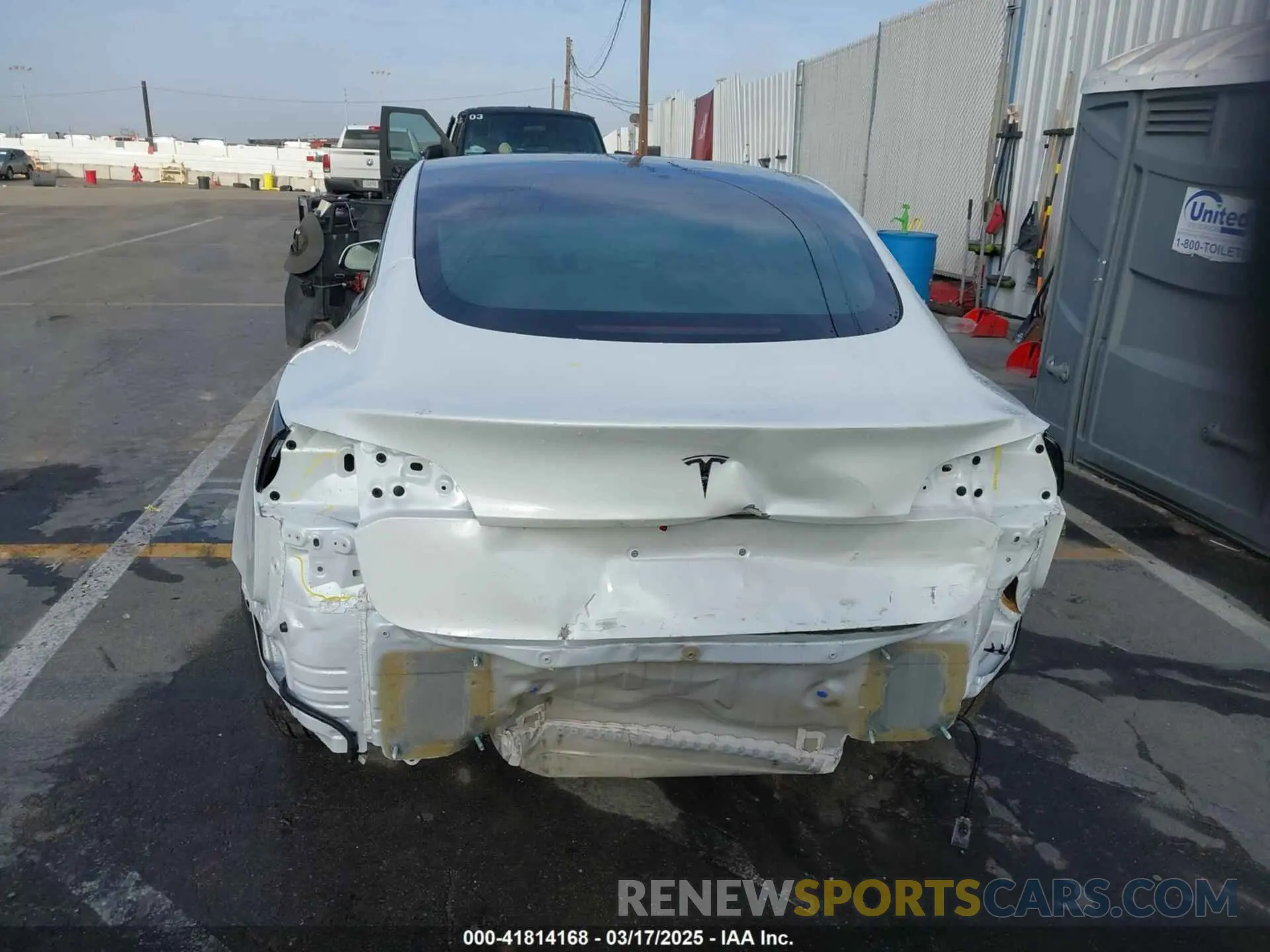 6 Photograph of a damaged car 5YJ3E1EA0PF646723 TESLA MODEL 3 2023