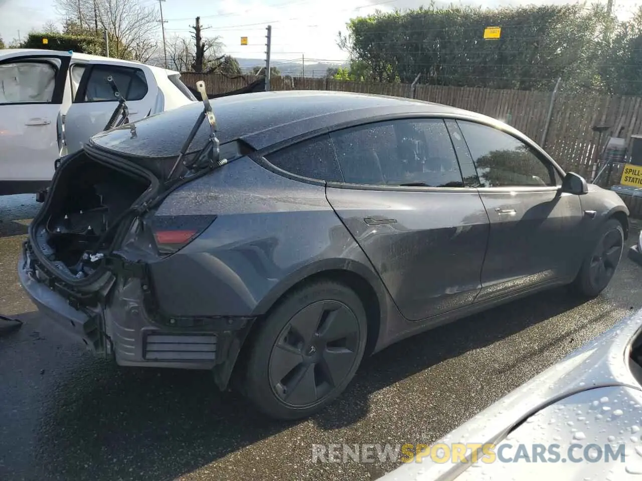 3 Фотография поврежденного автомобиля 5YJ3E1EA0PF677275 TESLA MODEL 3 2023